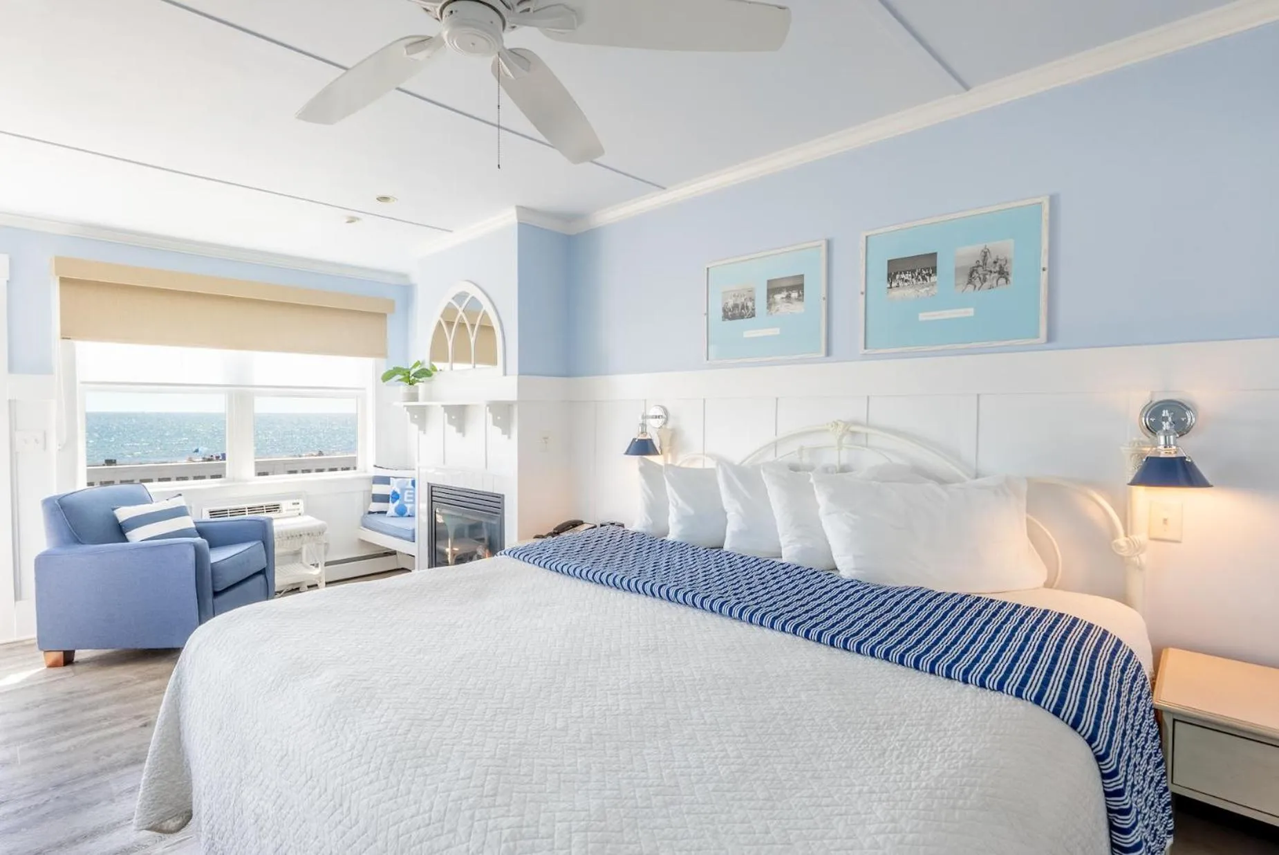 Bed in The Edgewater