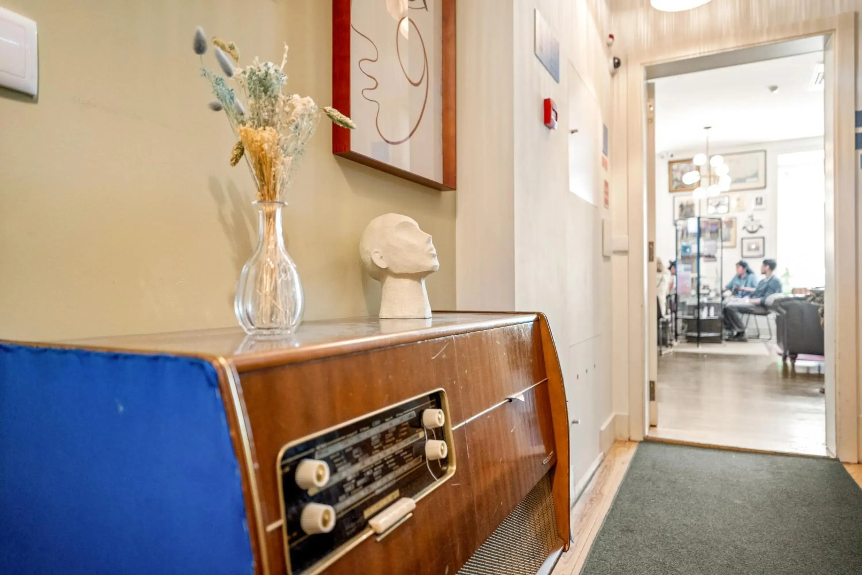 Living room in Tesouro da Baixa by Shiadu Living room in Tesouro da Baixa by Shiadu