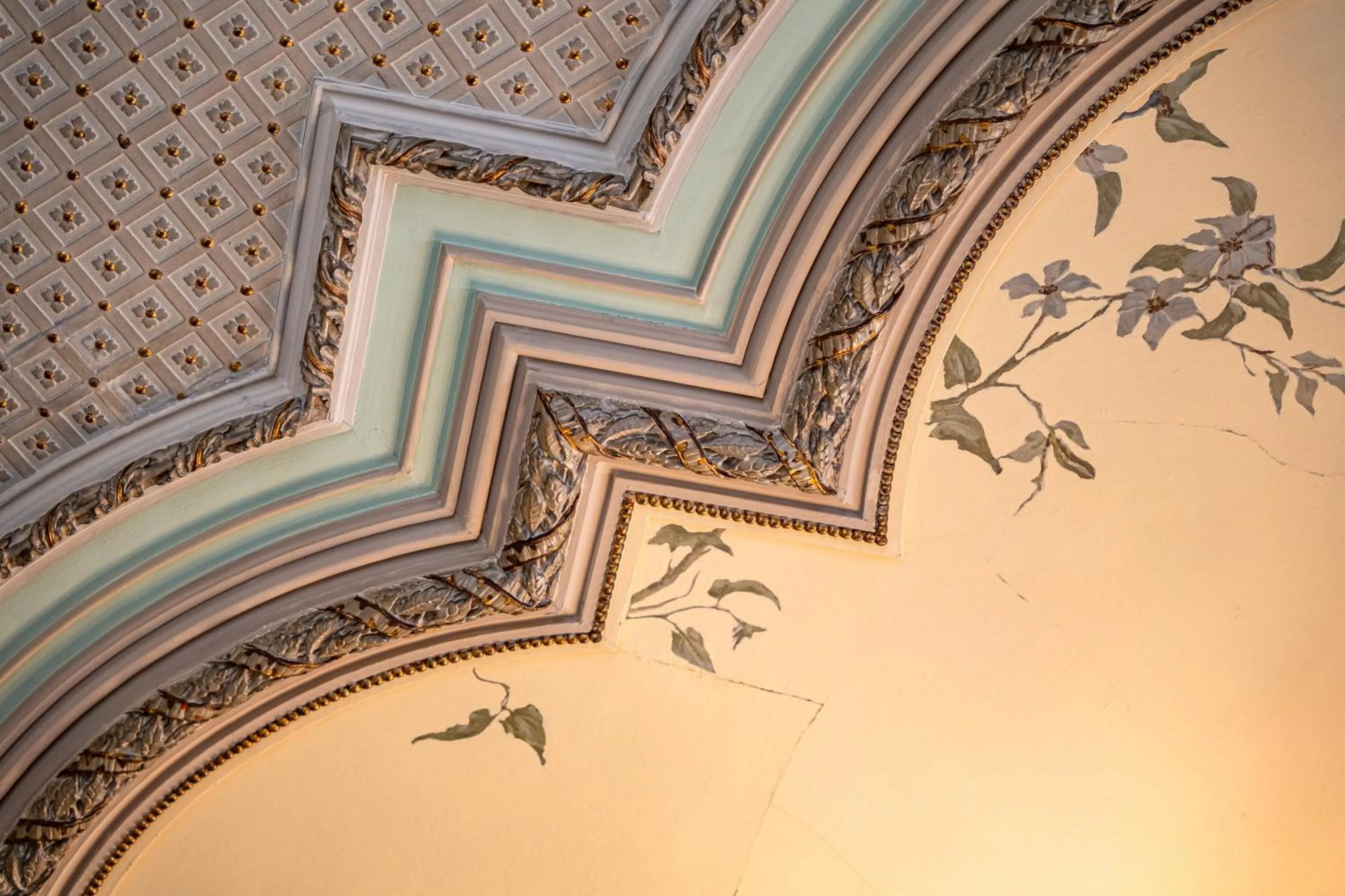 Decorative detail in Tesouro da Baixa by Shiadu