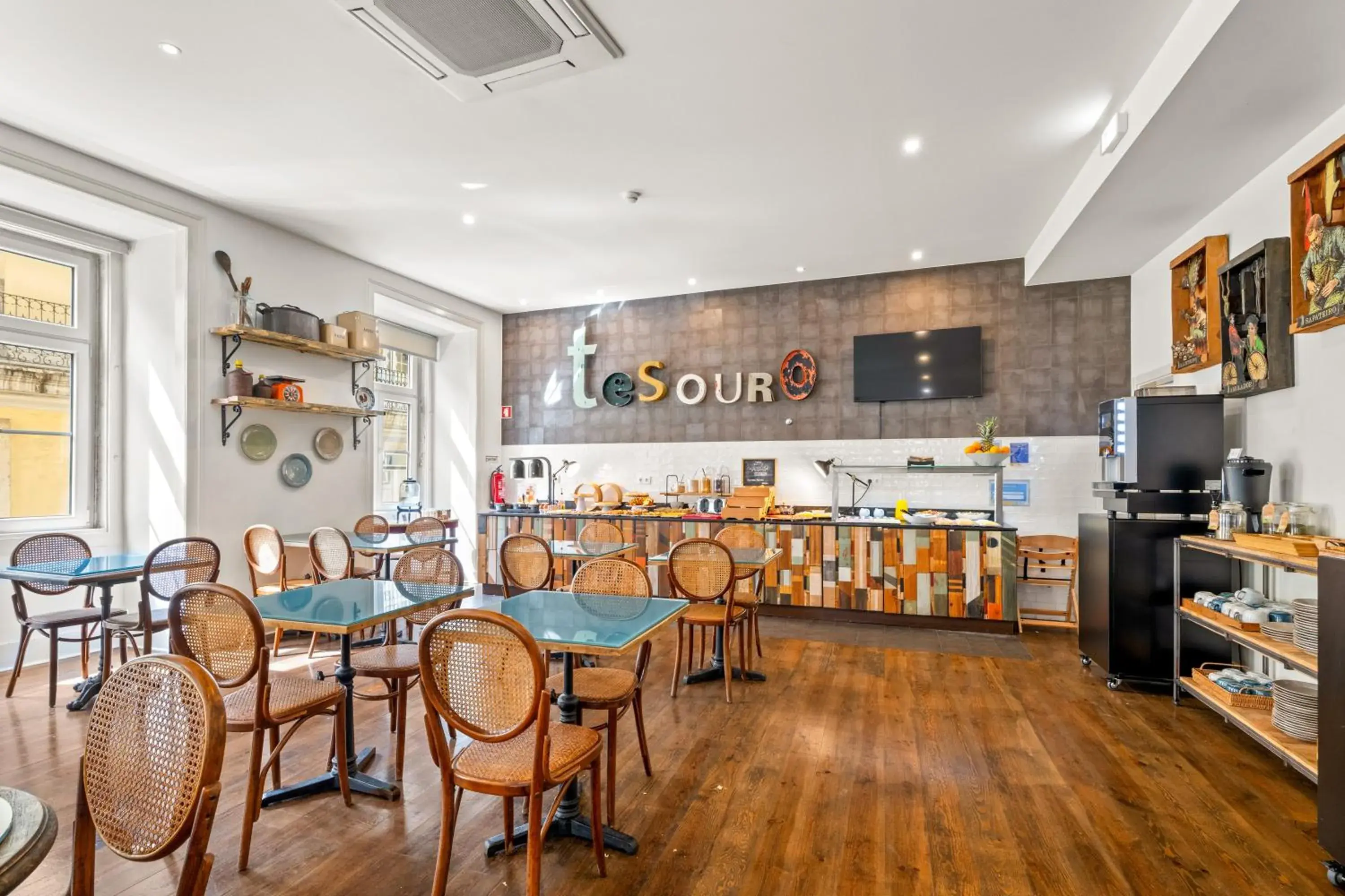 Restaurant/places to eat in Tesouro da Baixa by Shiadu Restaurant/places to eat in Tesouro da Baixa by Shiadu