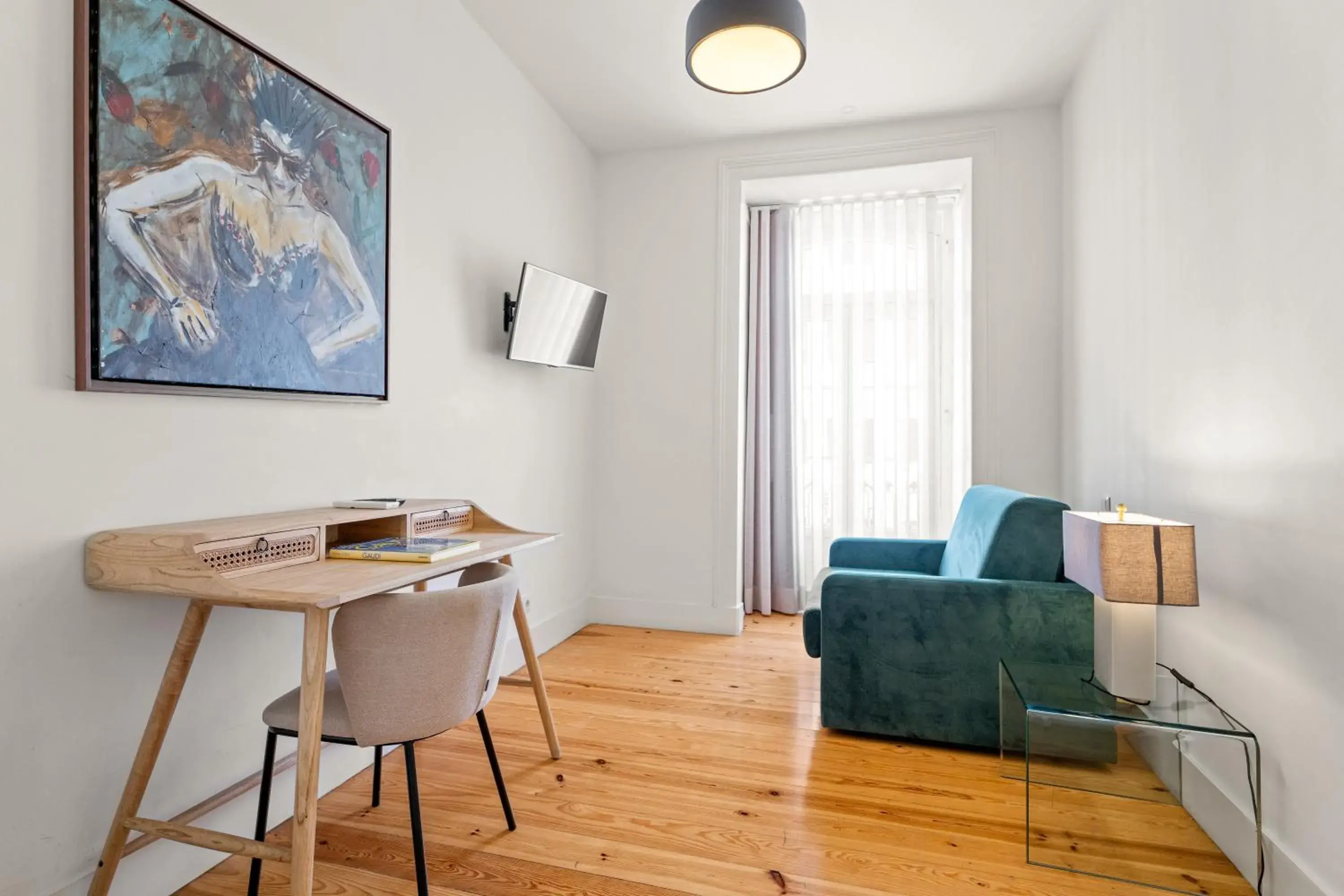 Living room in Tesouro da Baixa by Shiadu Living room in Tesouro da Baixa by Shiadu