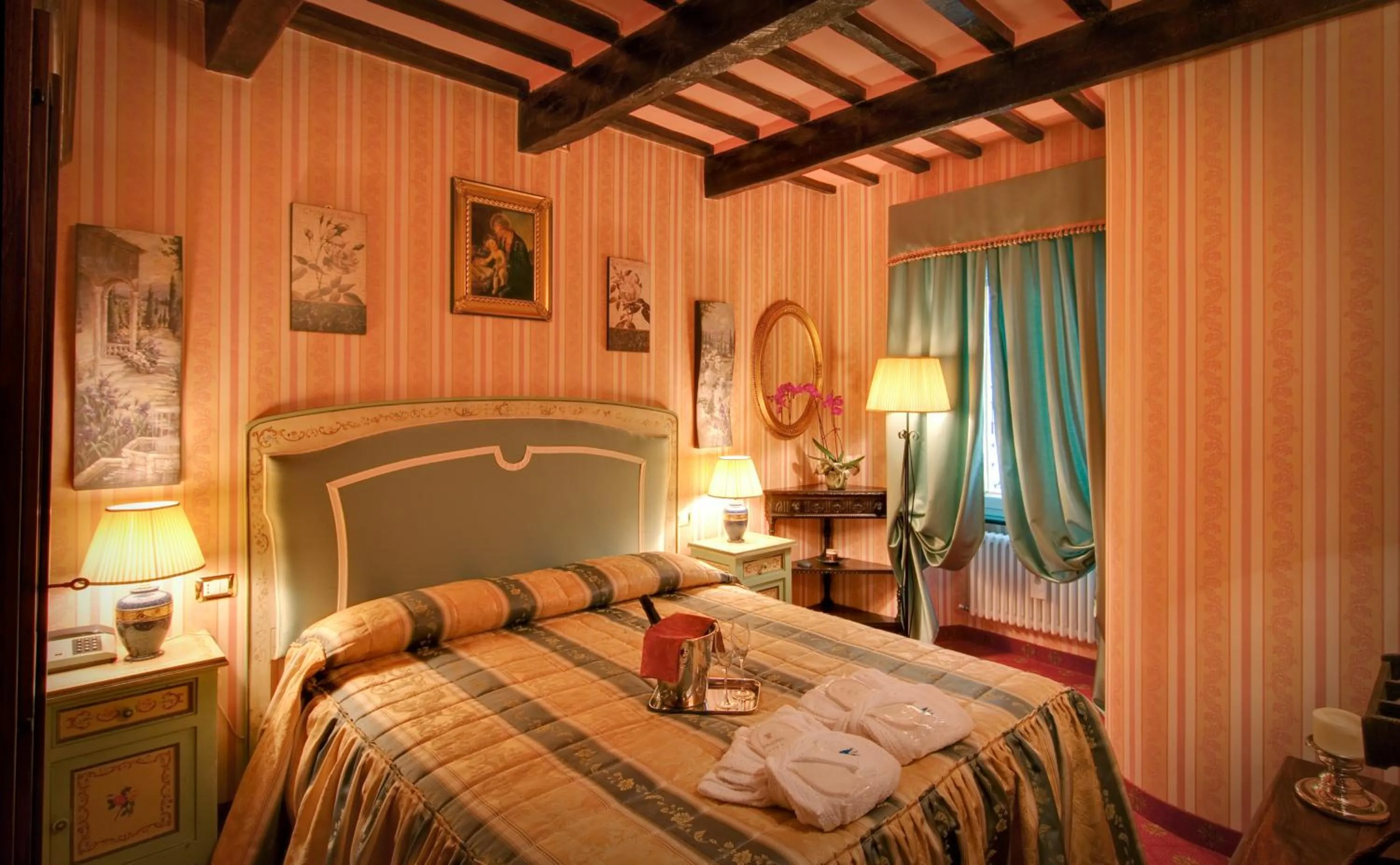 Bed in Relais Antica Locanda La Diligenza
