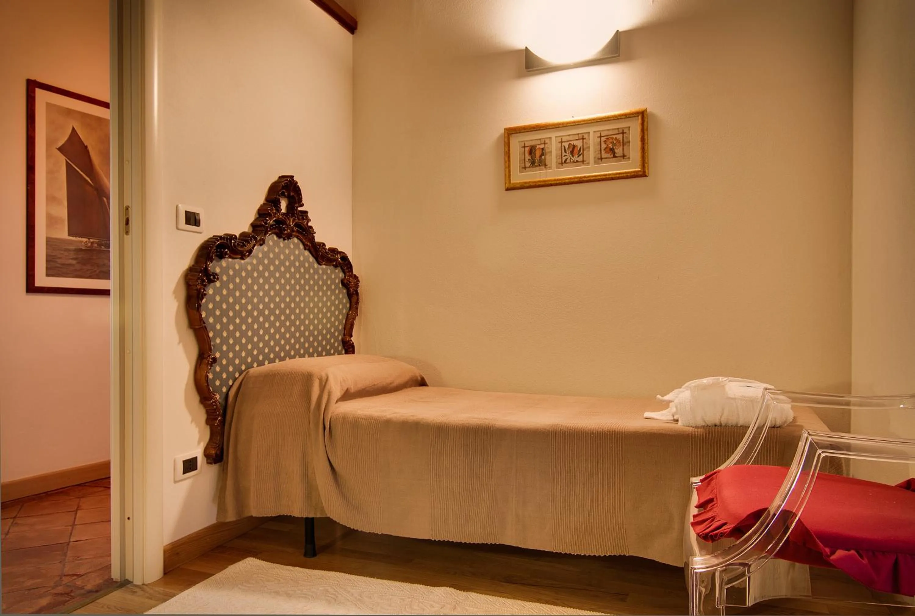 Other, Bed in Relais Antica Locanda La Diligenza