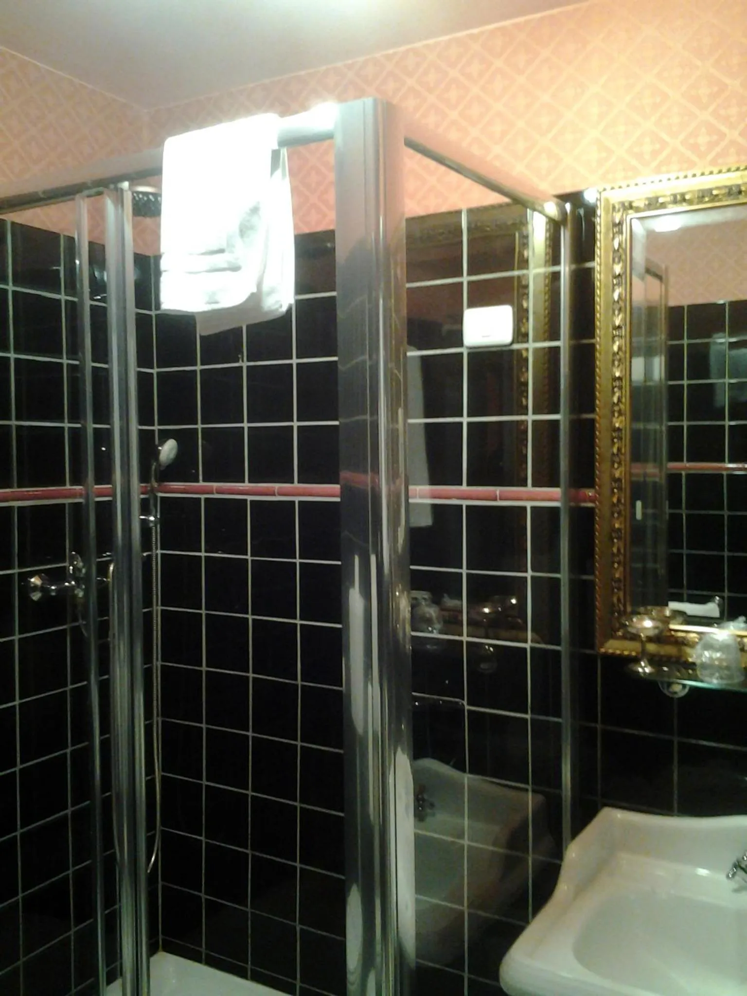 Bathroom in Relais Antica Locanda La Diligenza