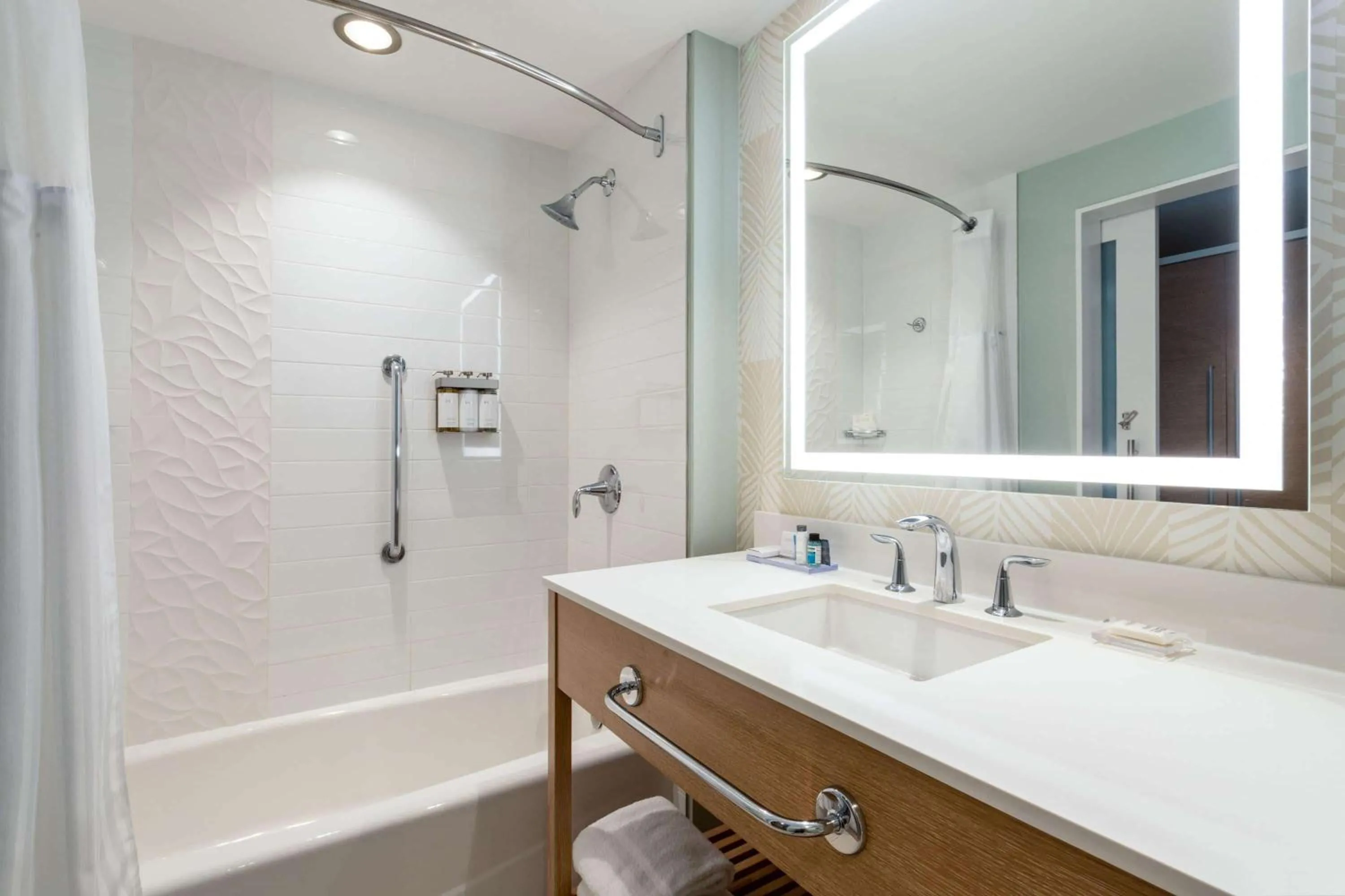 Bathroom in Wyndham Grand Clearwater Beach