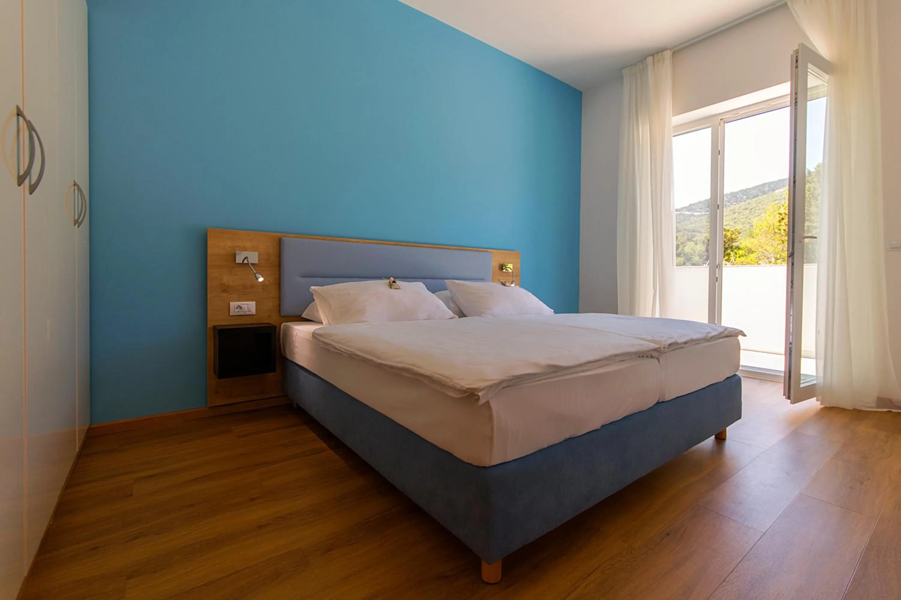 Bedroom, Bed in Hotel Manora