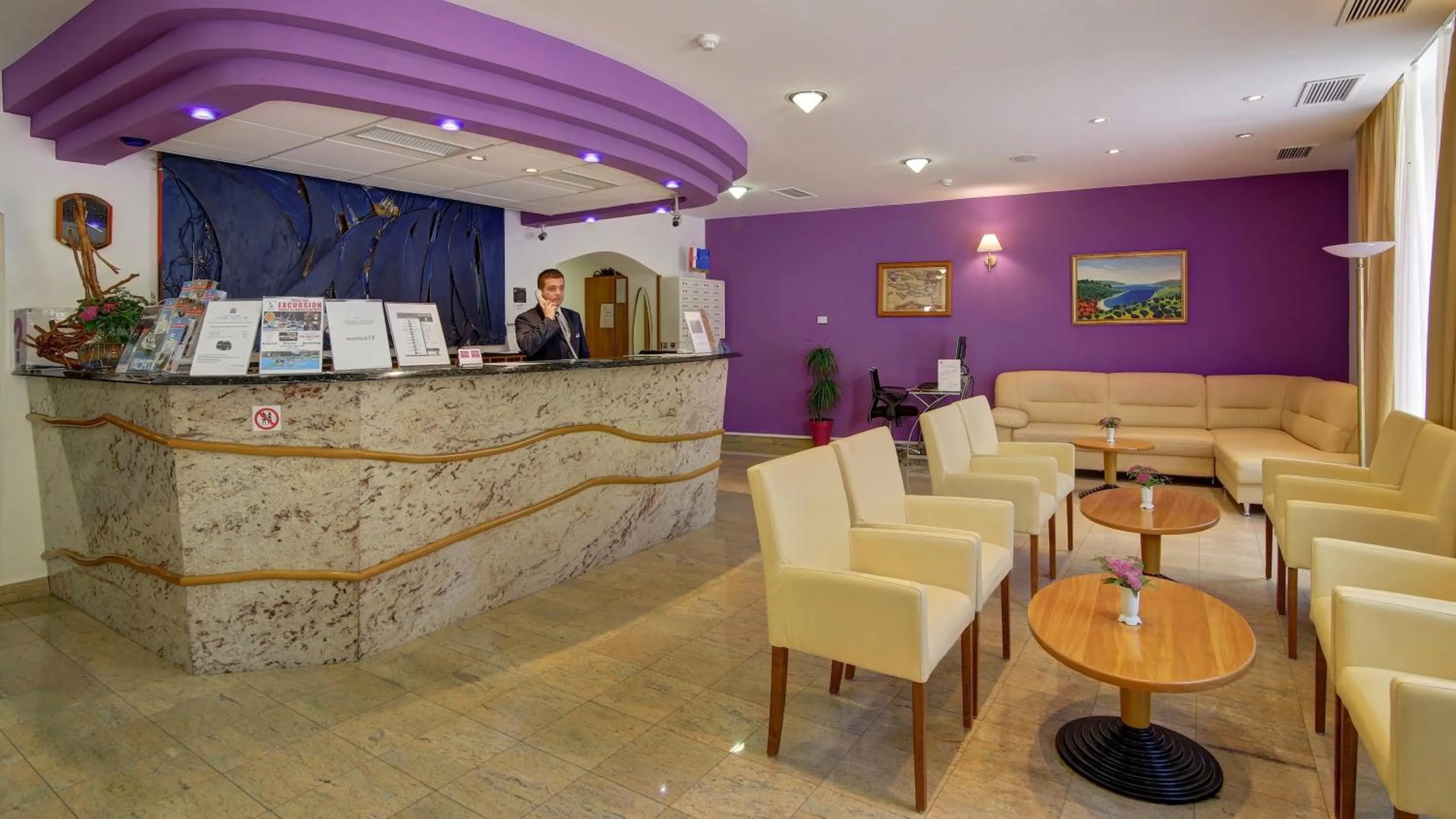 Lobby or reception in Hotel Komodor