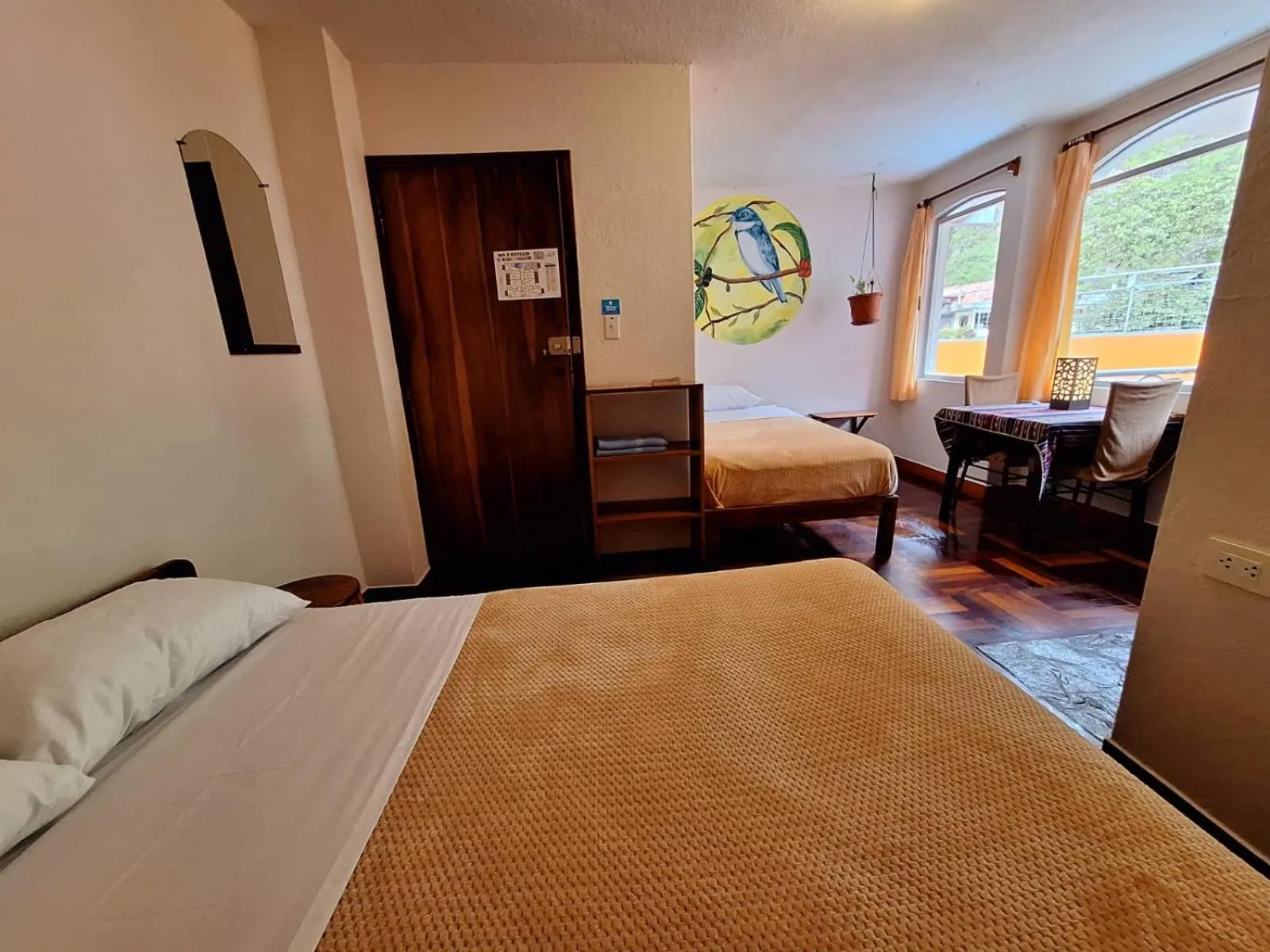 Twin Room in Hostal Chimenea