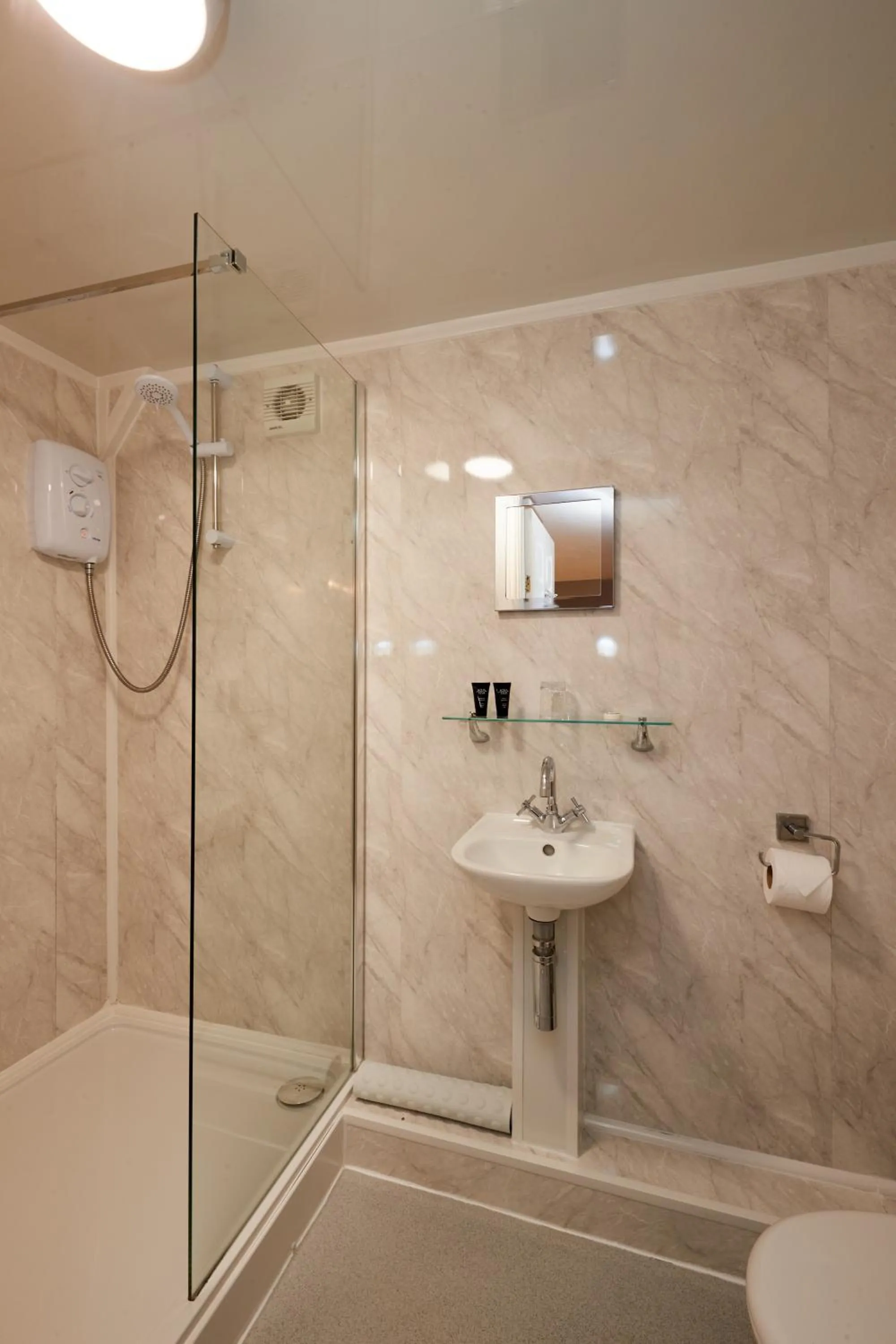 Bathroom in The Forest Lodge
