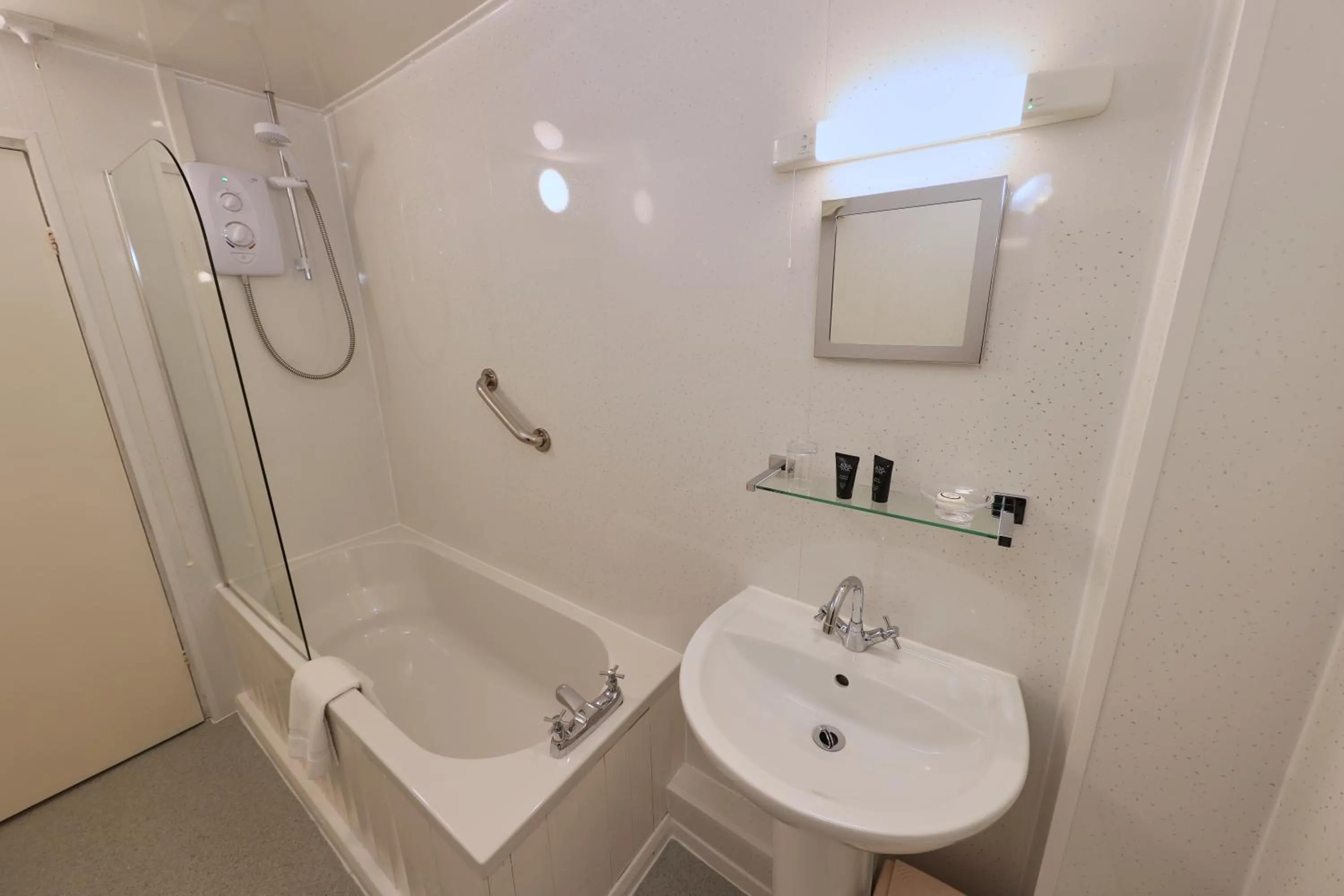 Bathroom in The Forest Lodge