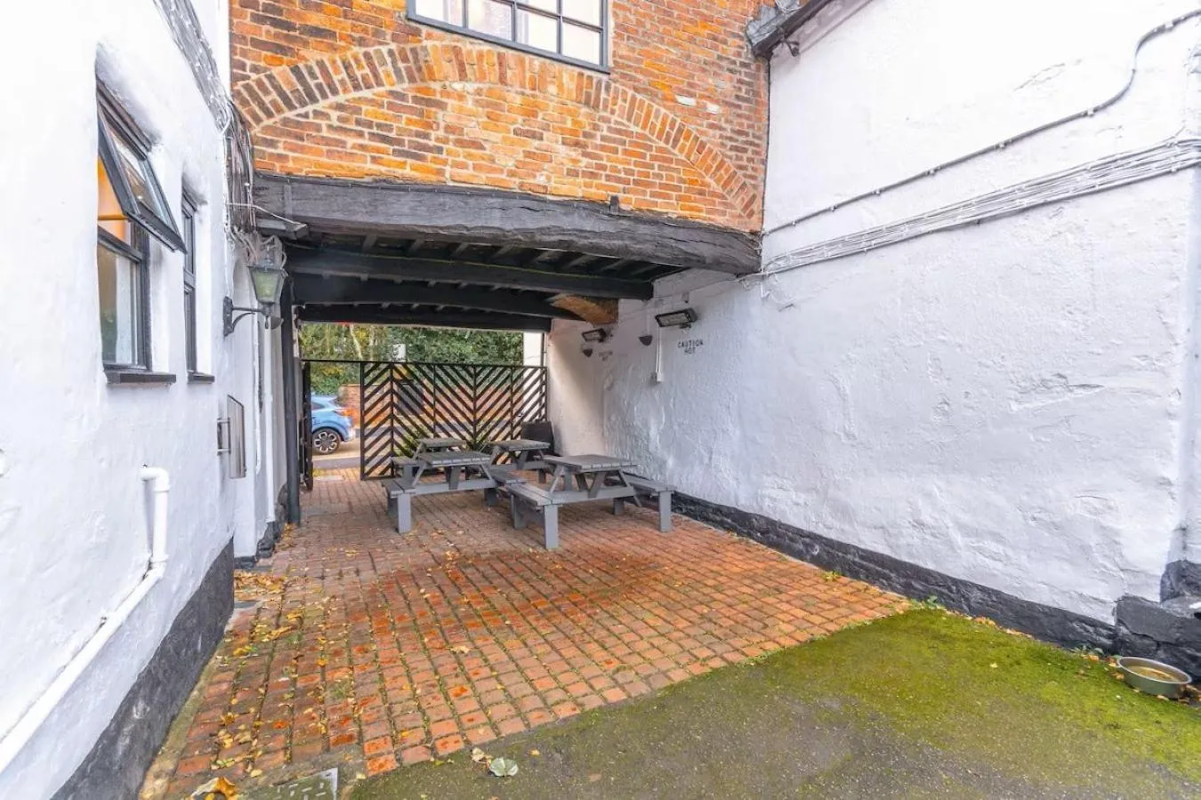 Inner courtyard view in The Forest Lodge