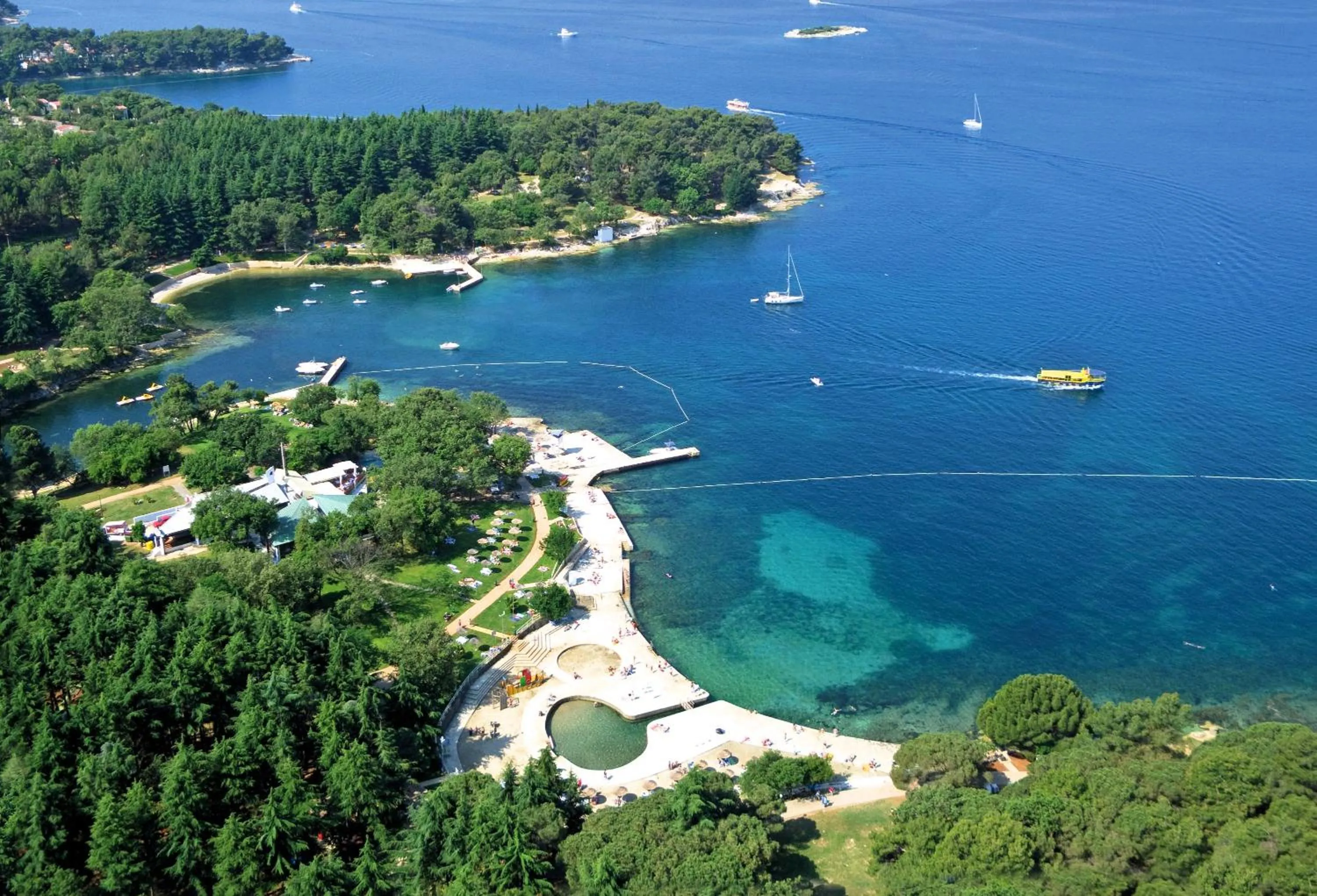Beach in Rubin Hotel