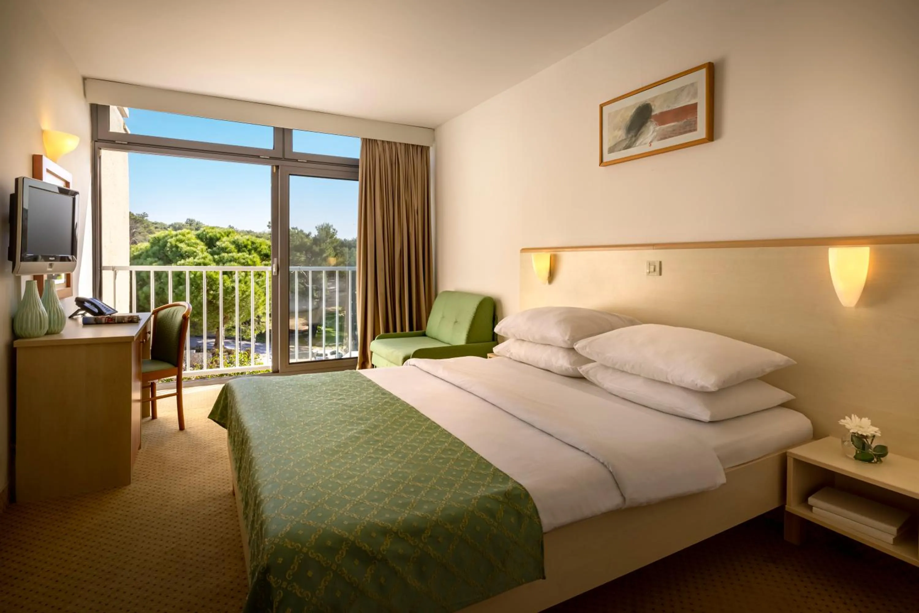 Photo of the whole room, Bed in Rubin Hotel