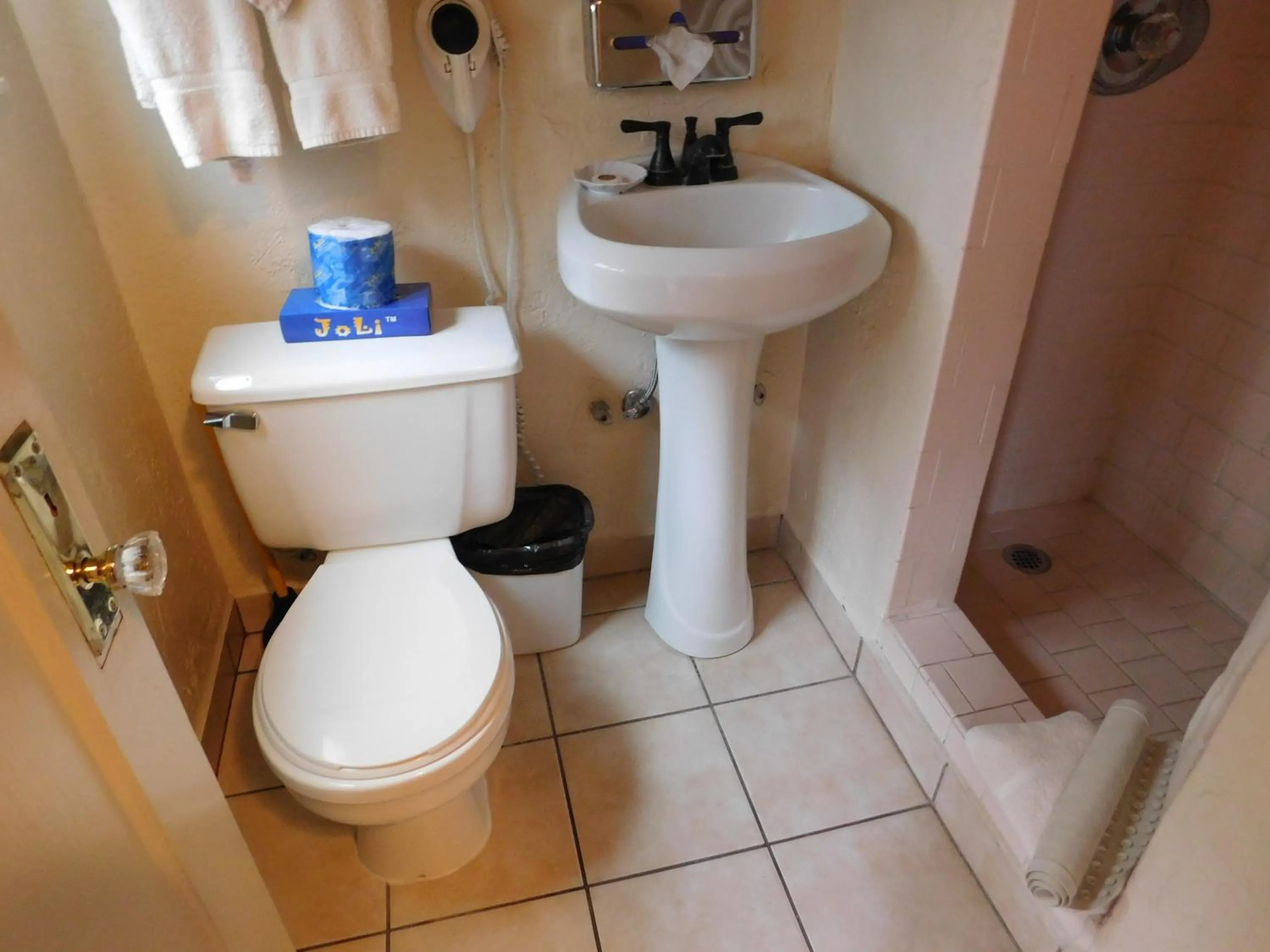 Bathroom in Capitola Venetian Vacation Rentals