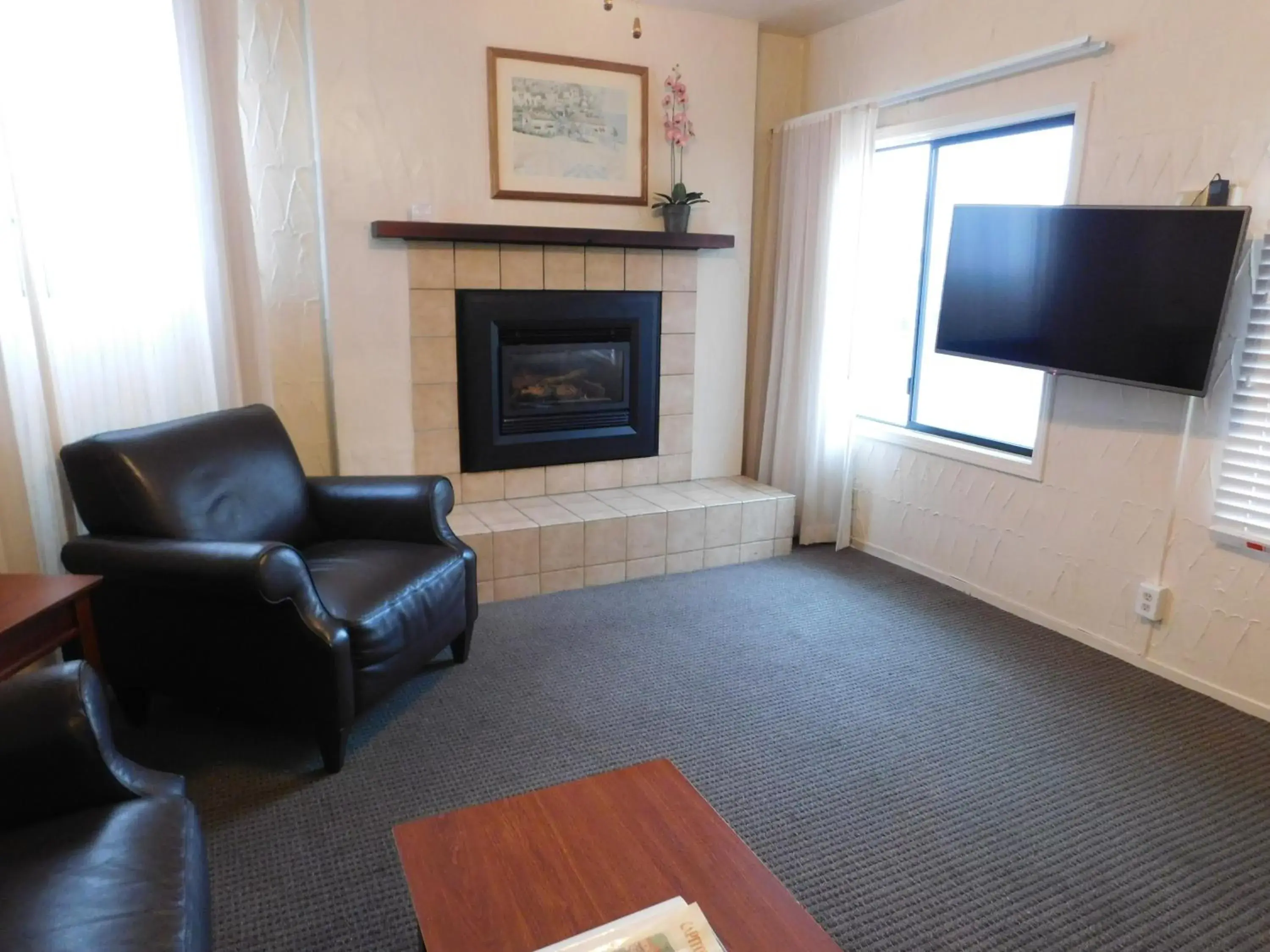 Living room in Capitola Venetian Vacation Rentals Living room in Capitola Venetian Vacation Rentals
