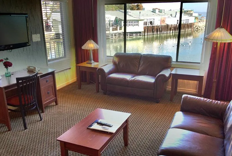 Living room in Capitola Venetian Vacation Rentals