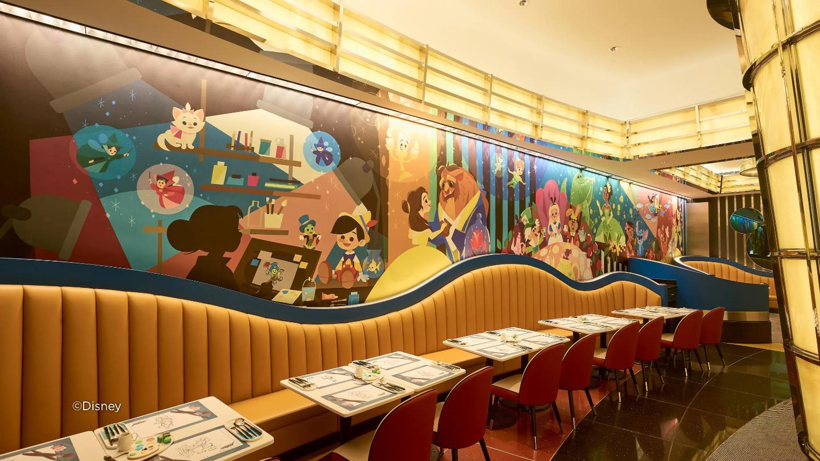 Lobby or reception in Disney's Hollywood Hotel