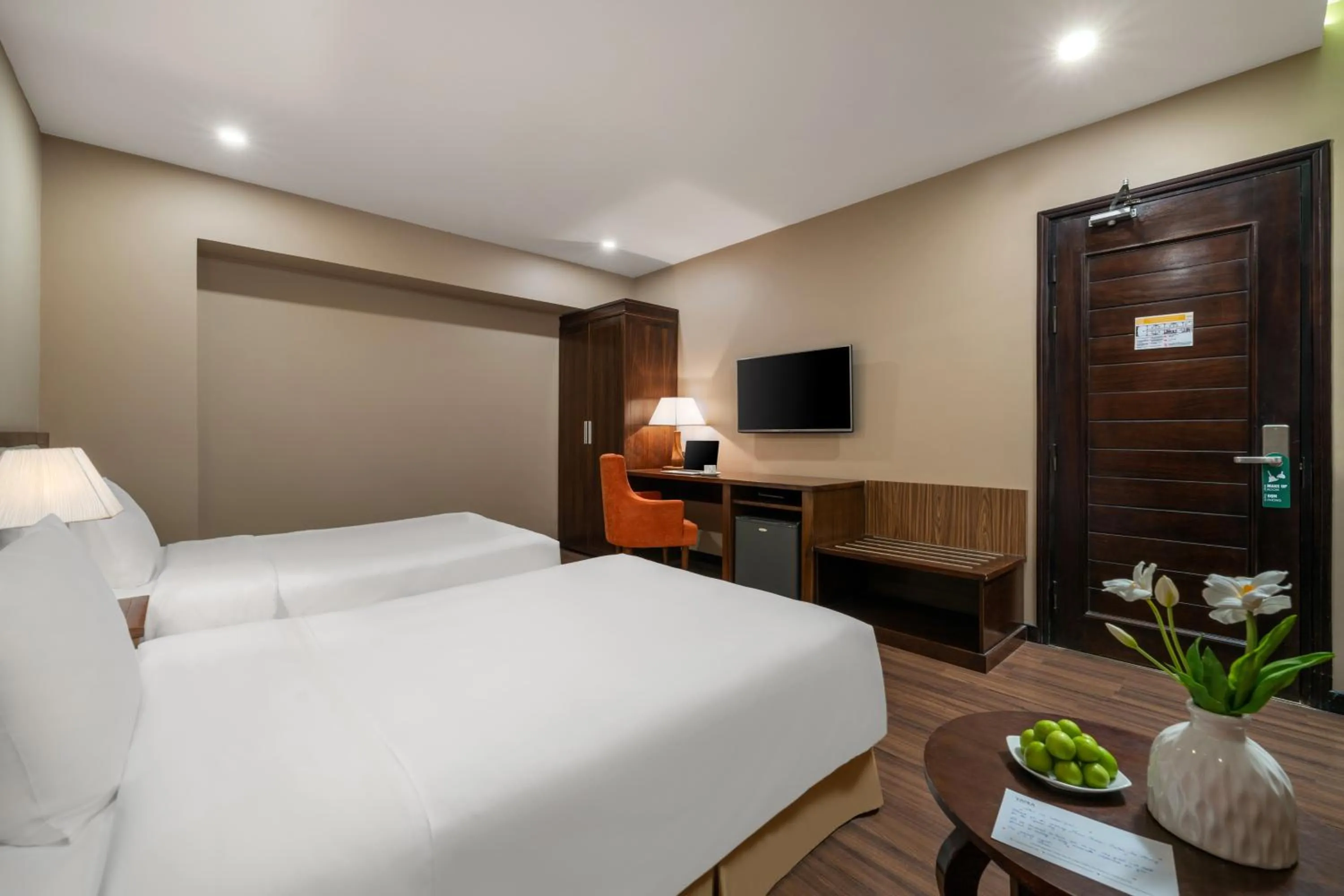 Bed in Yarra Ocean Suites Danang