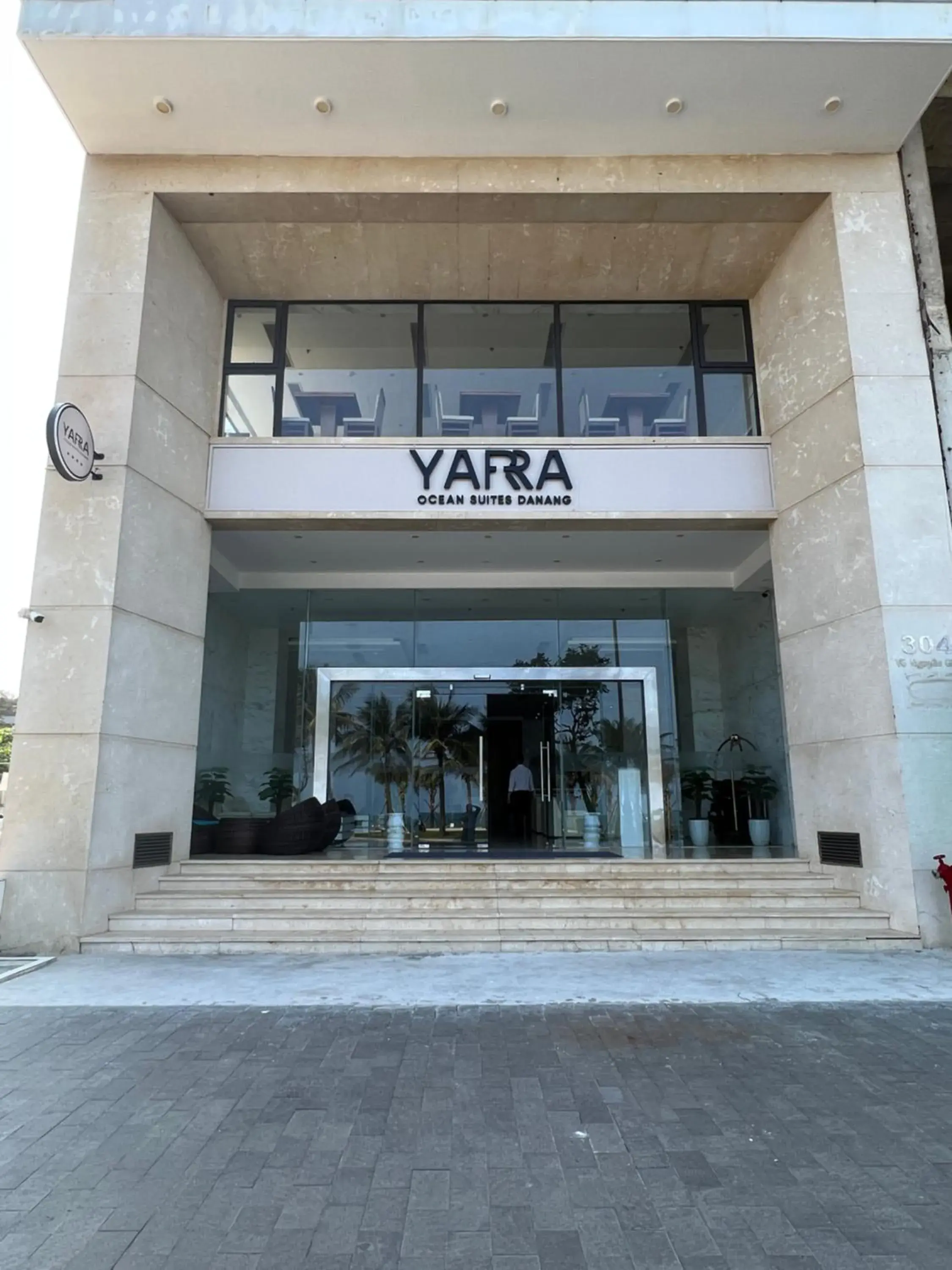 Property building in Yarra Ocean Suites Danang Property building in Yarra Ocean Suites Danang