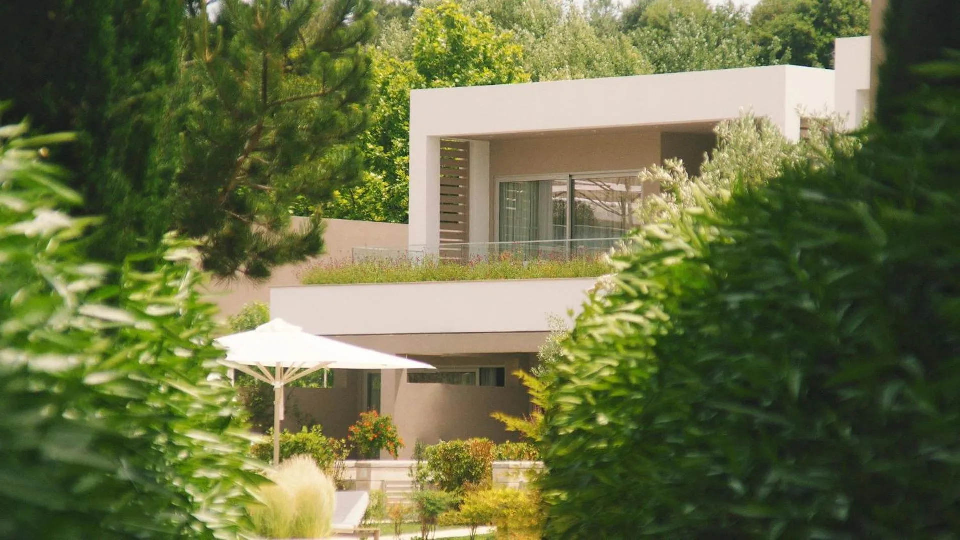 Property building in Sani Dunes