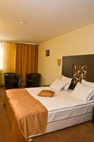 Hotel 4 Zona