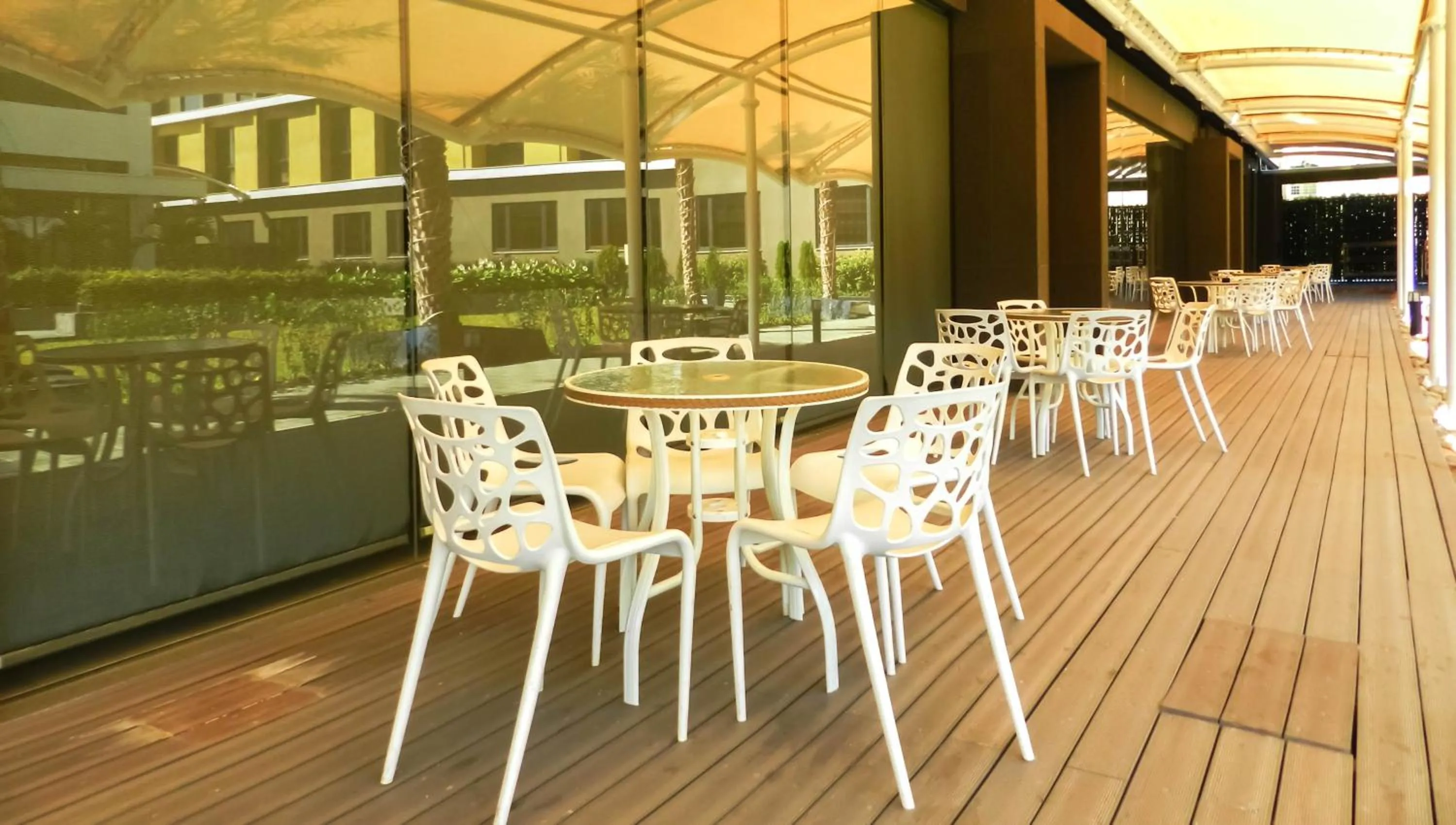 Garden in Look Royal Resort