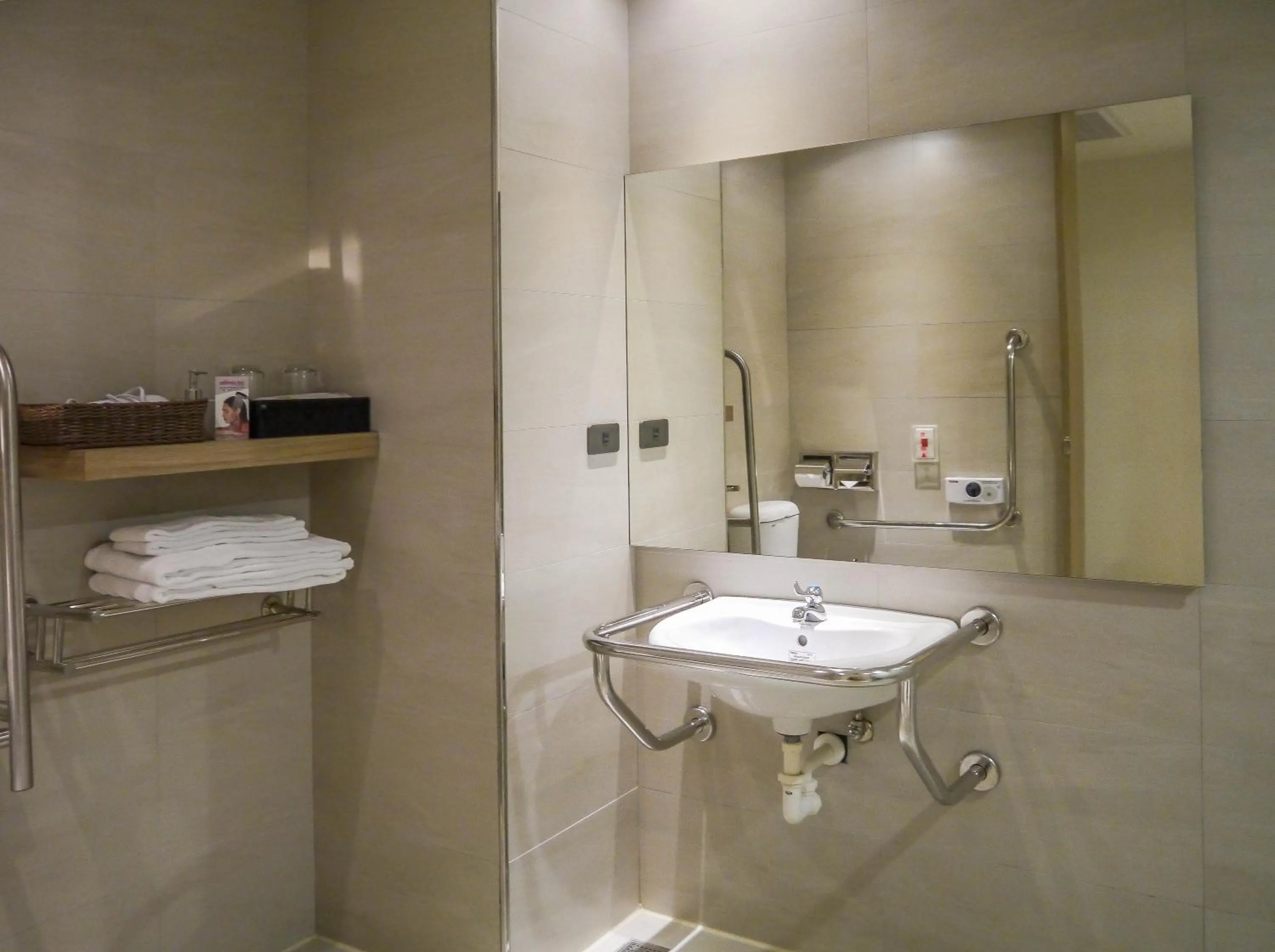 Photo of the whole room in Look Royal Resort