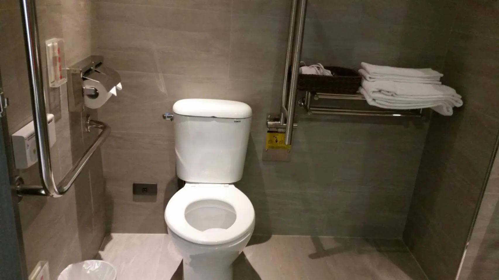 Toilet in Look Royal Resort