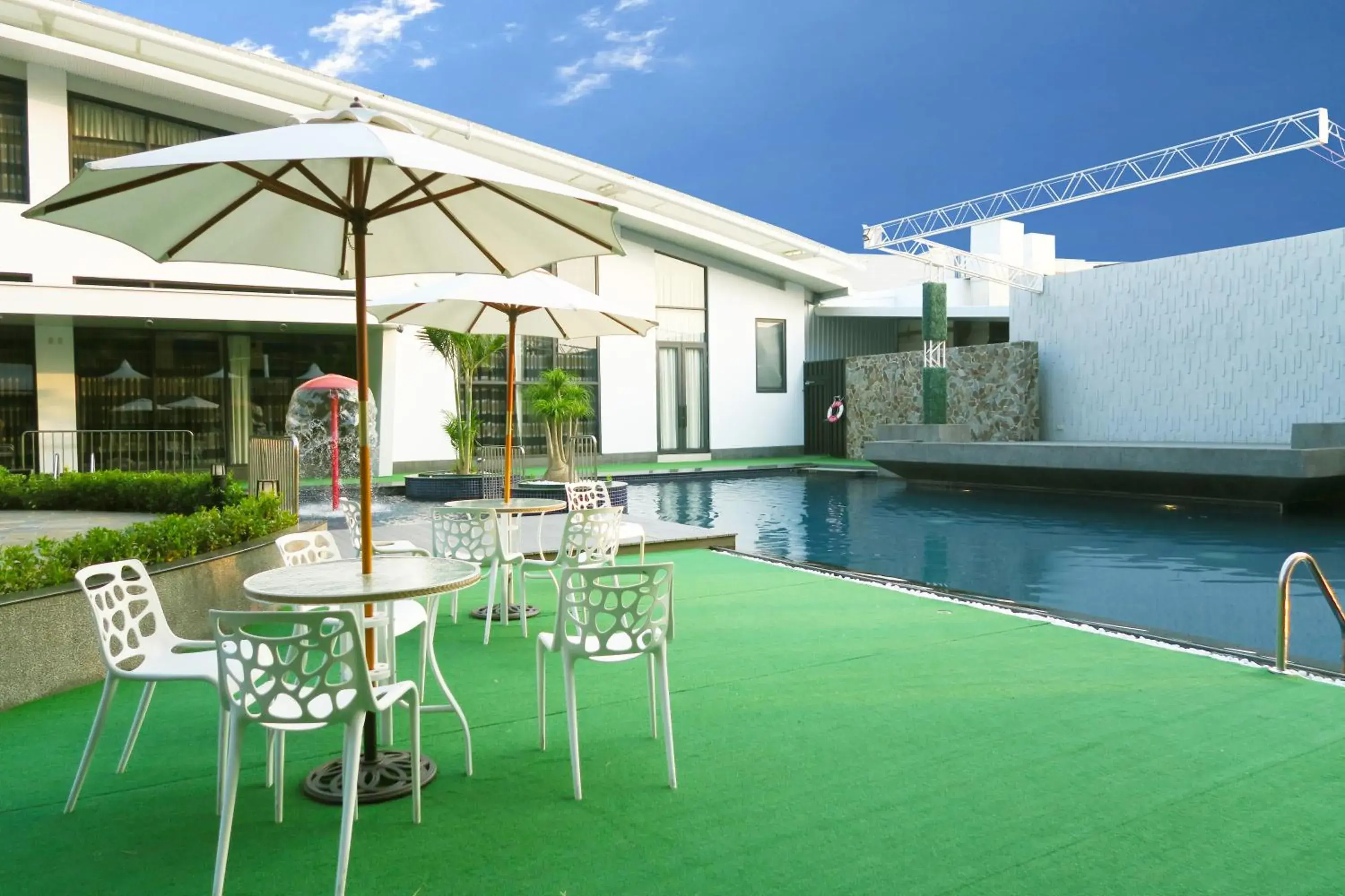 Swimming pool in Look Royal Resort Swimming pool in Look Royal Resort