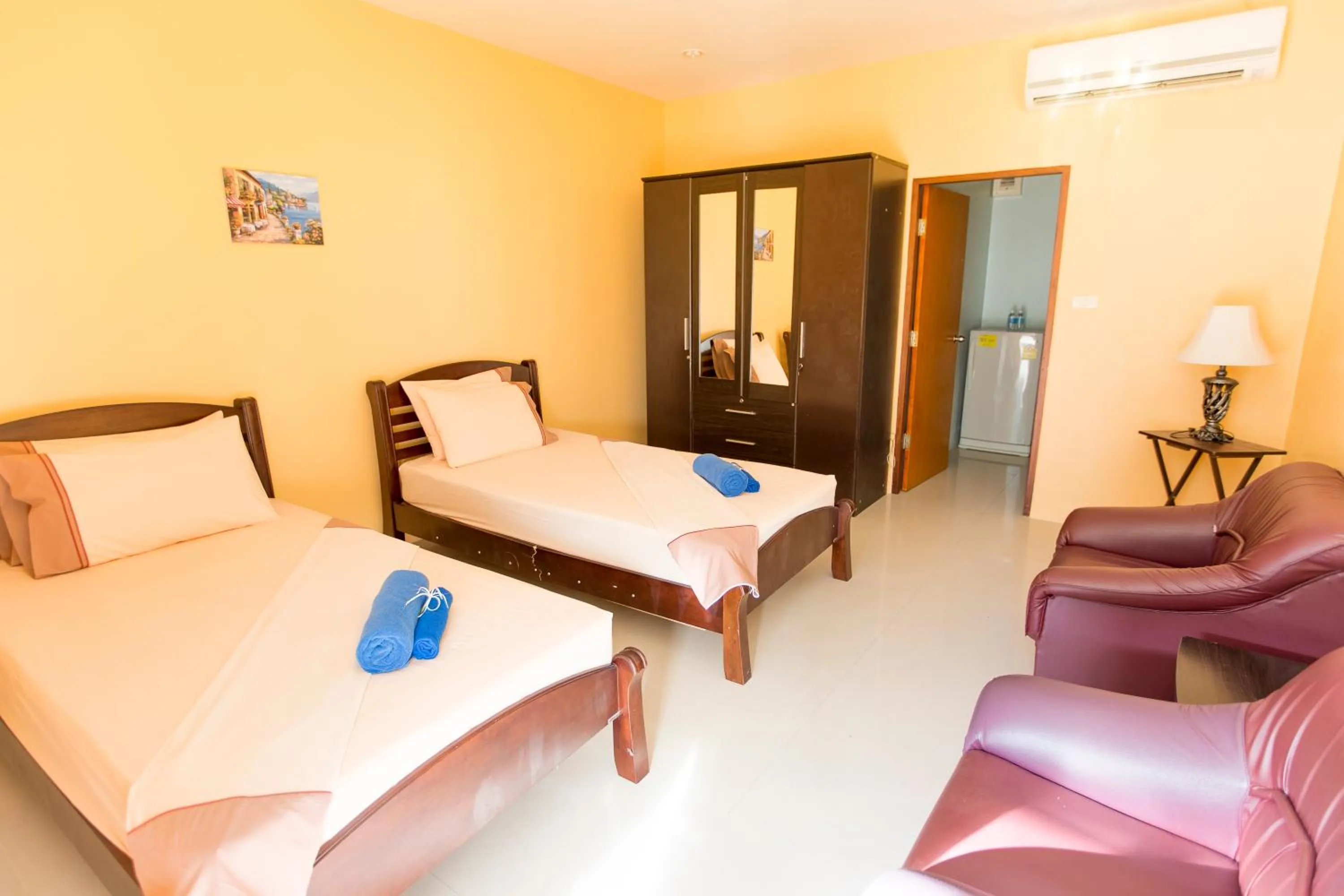 Photo of the whole room, Bed in Phuket Wake Park