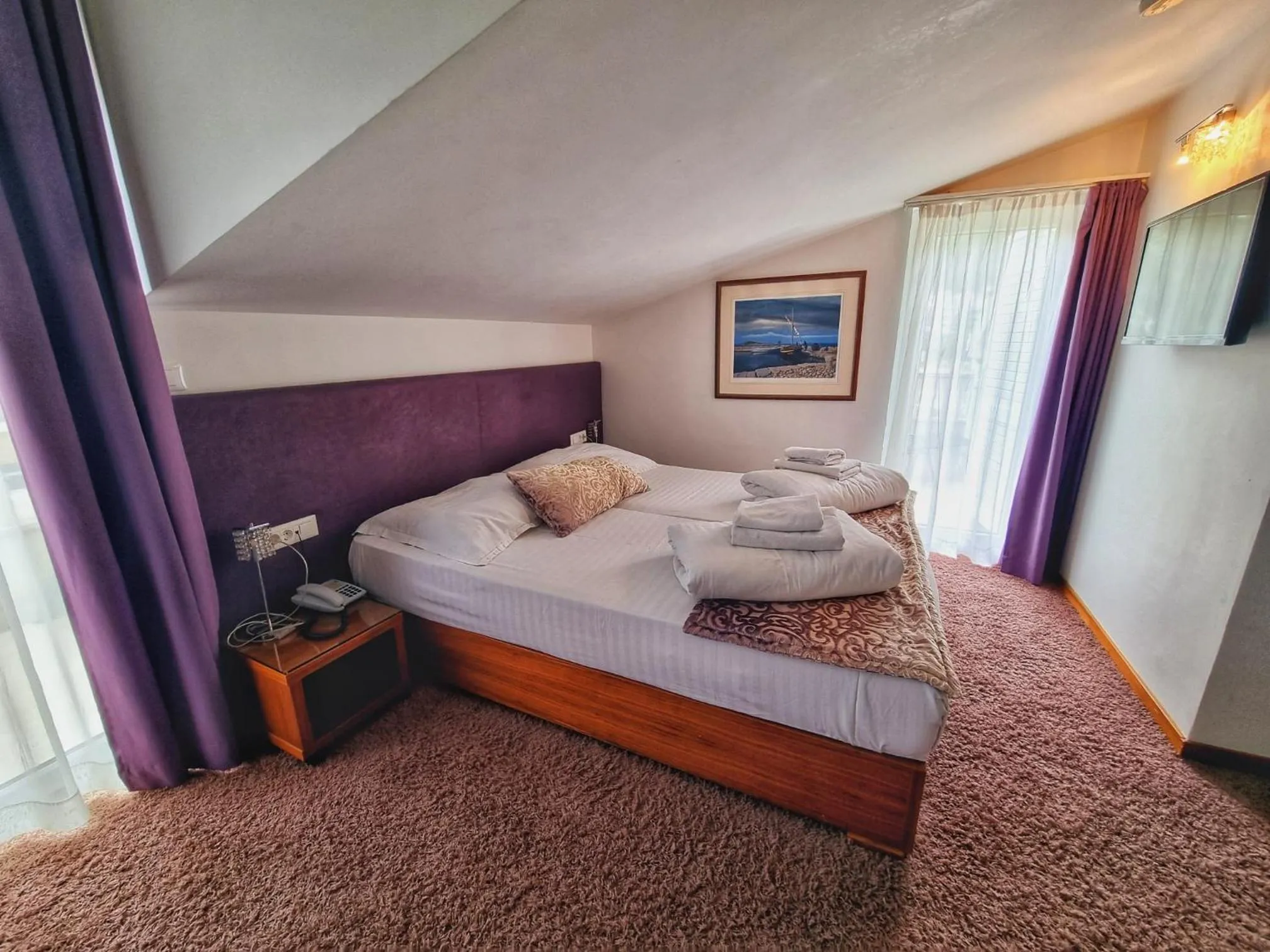 Bed in Hotel San Antonio