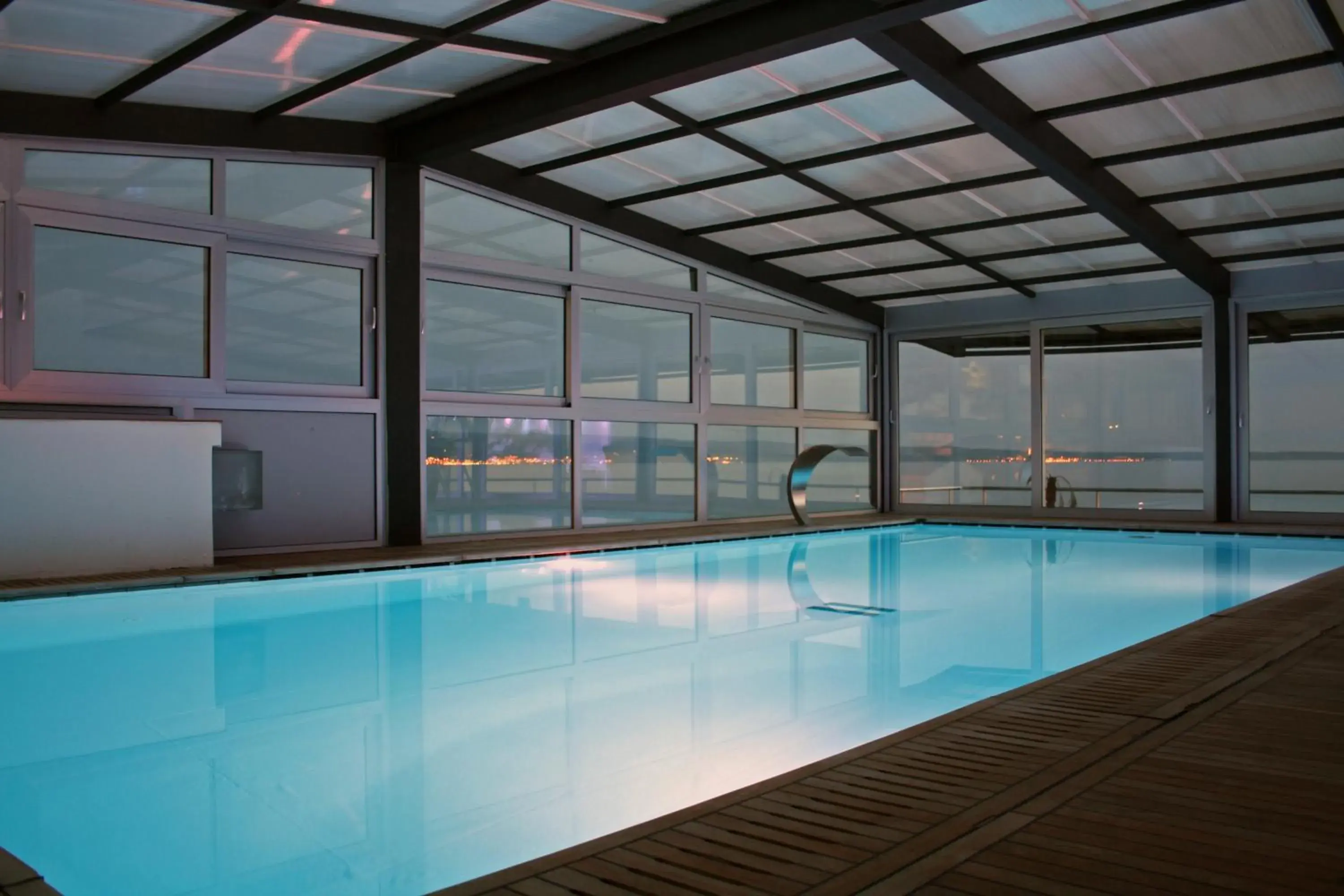 Swimming pool in Hotel San Antonio Swimming pool in Hotel San Antonio