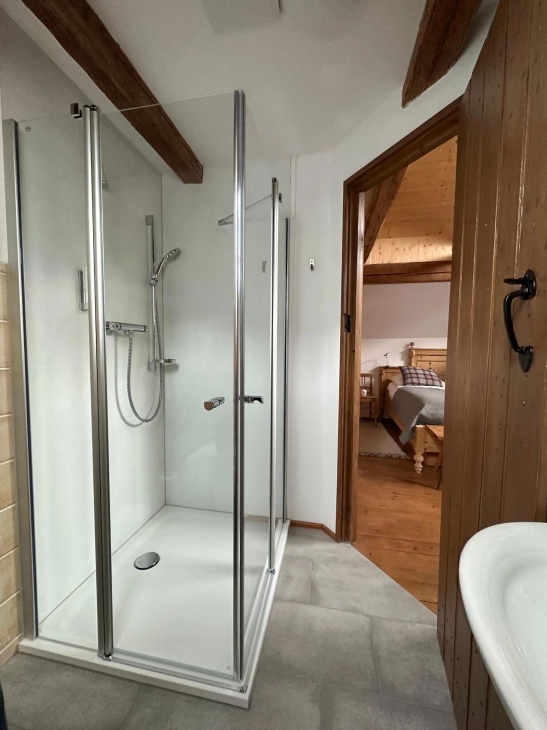 Bathroom, Bed in Landlust Ischl