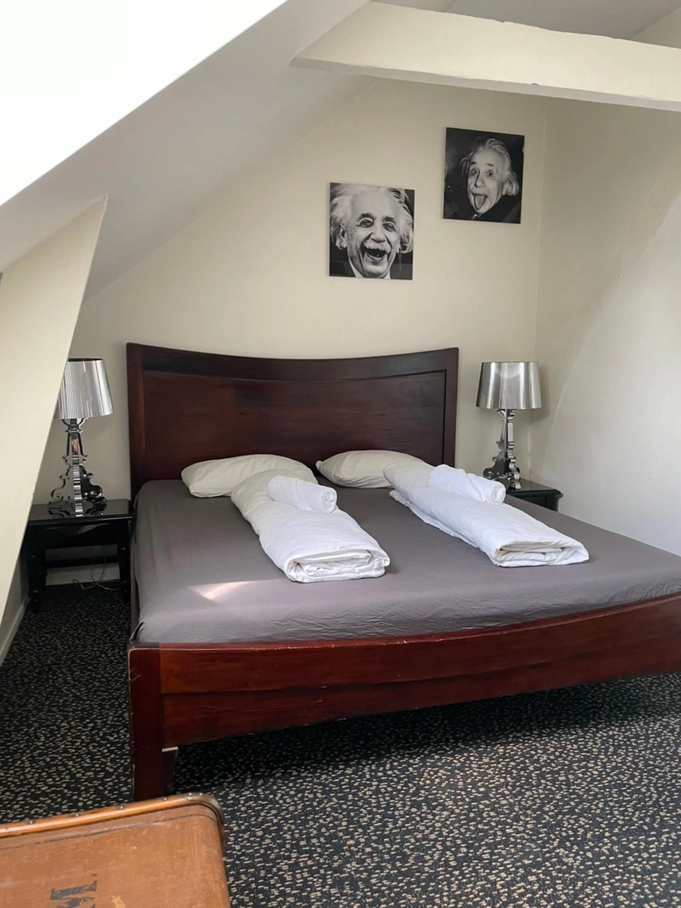 Bed in Thuis bij Schell