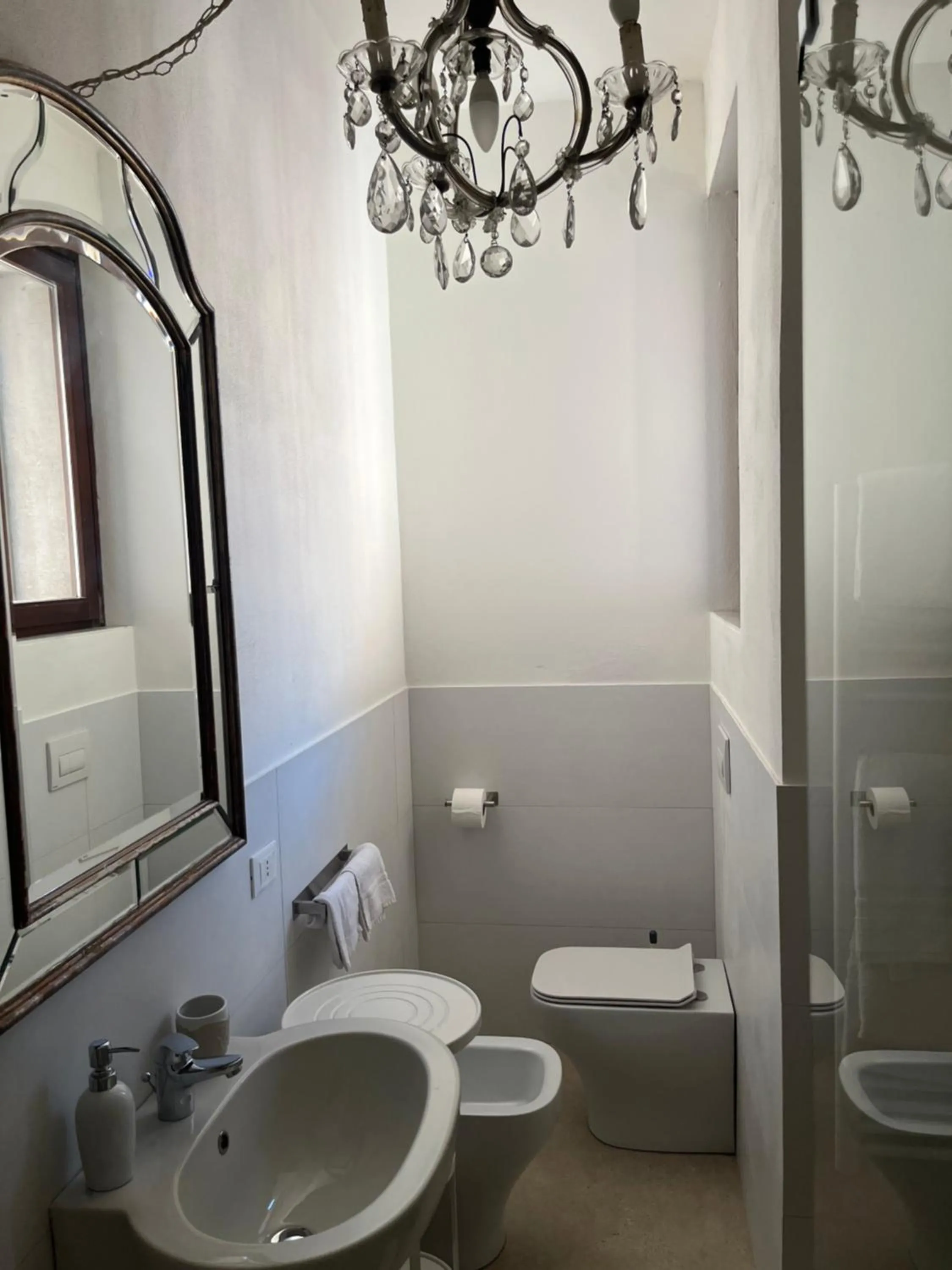 Shower in Fleur Blanche