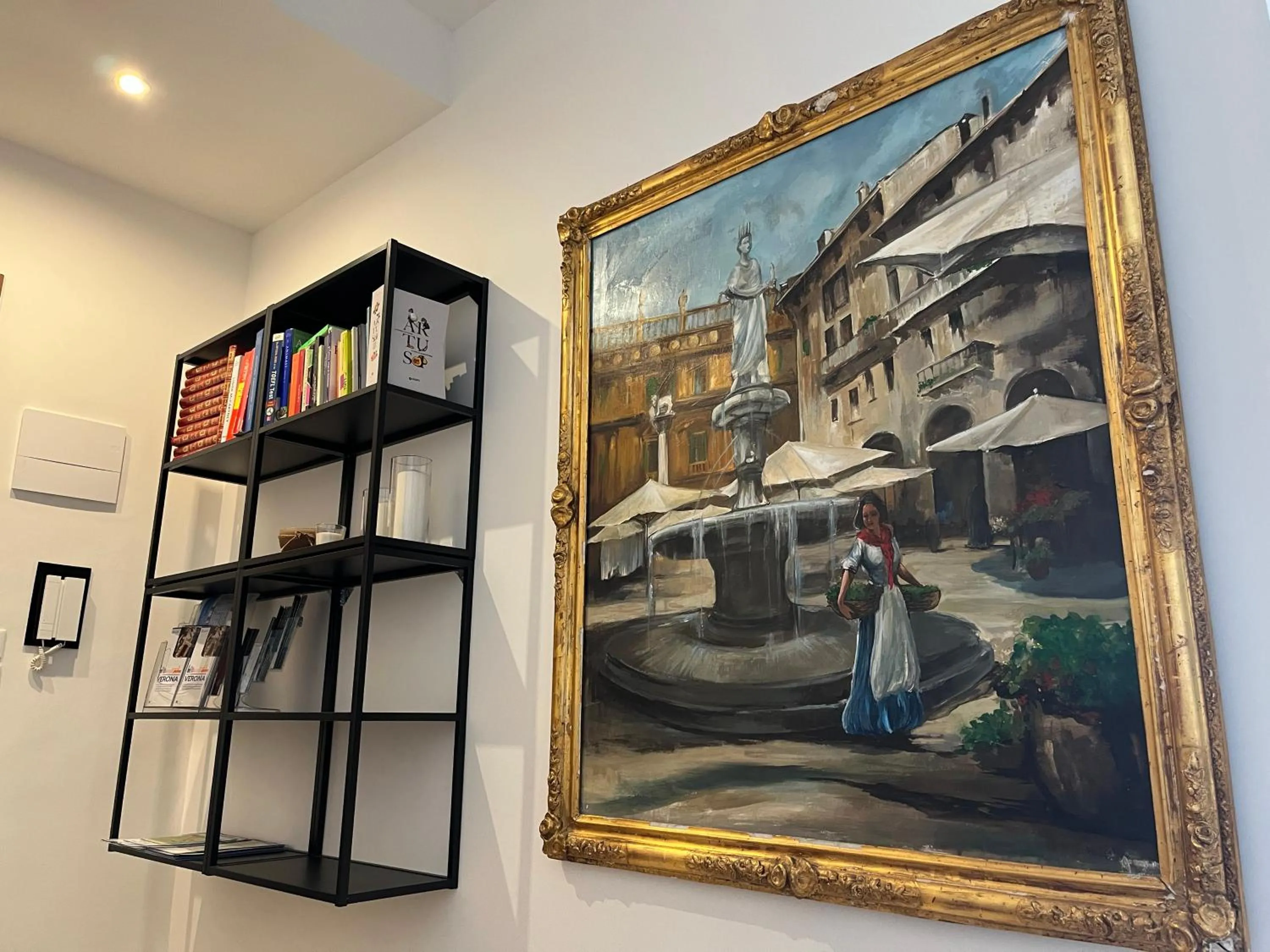 Library in Fleur Blanche