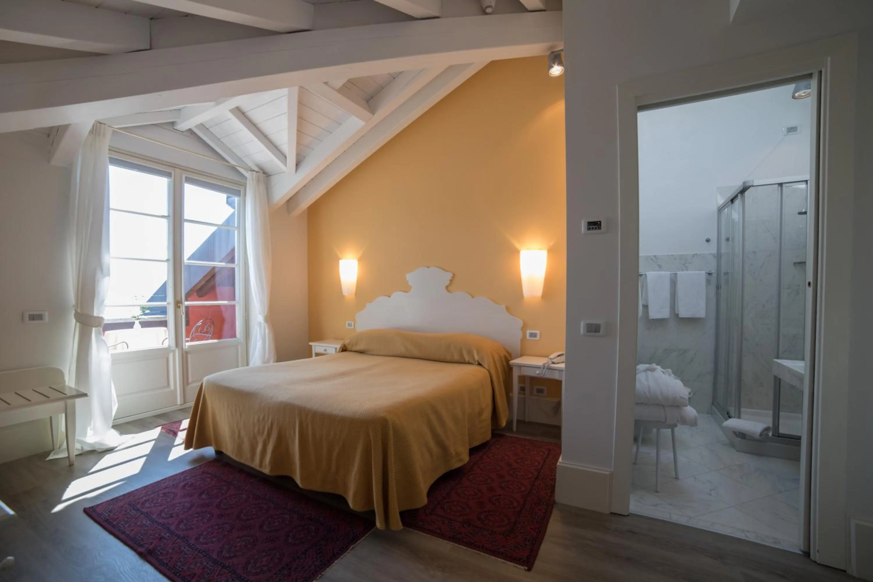 Bedroom, Bed in Hotel Cannero
