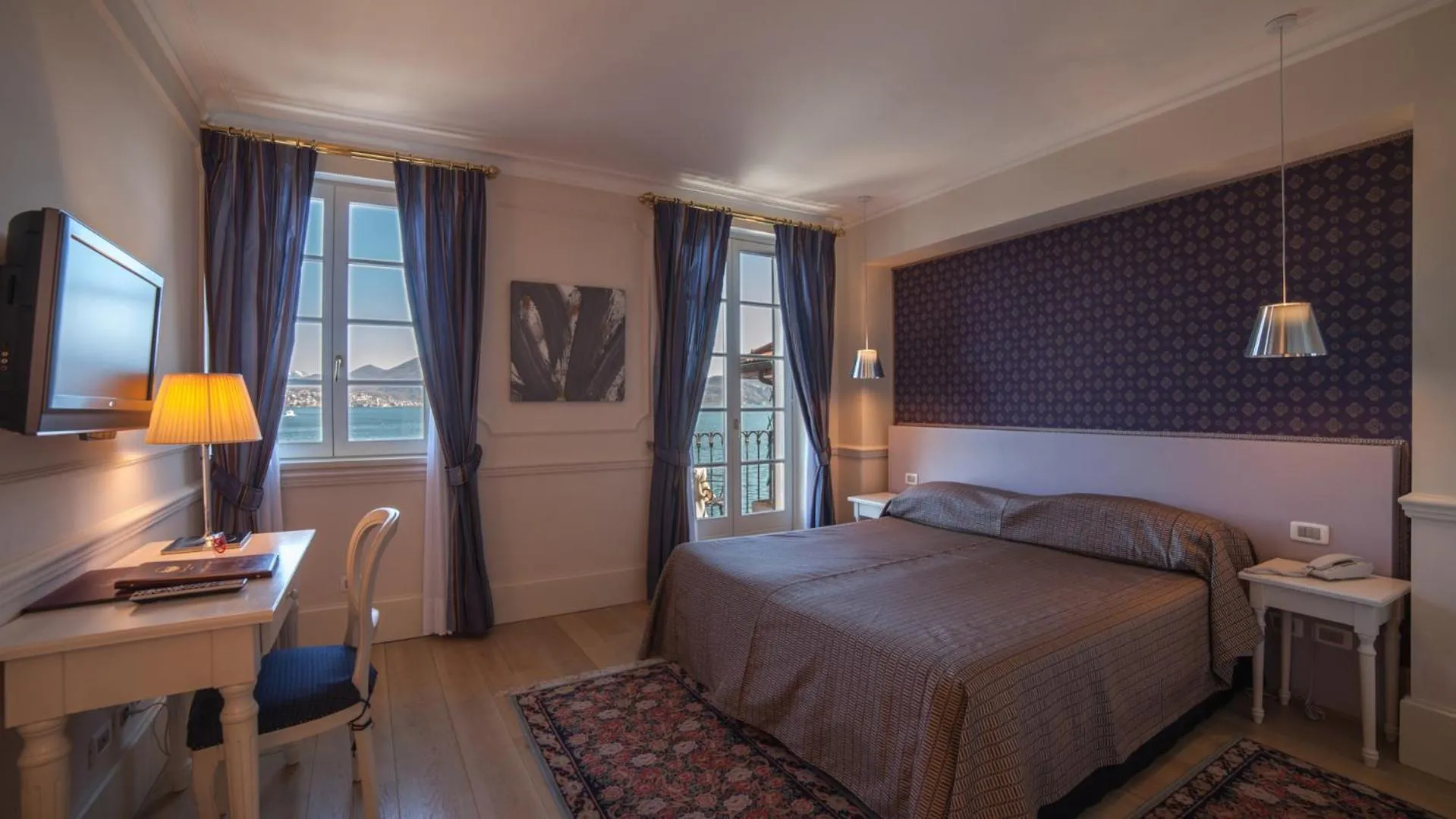 Bedroom, Bed in Hotel Cannero