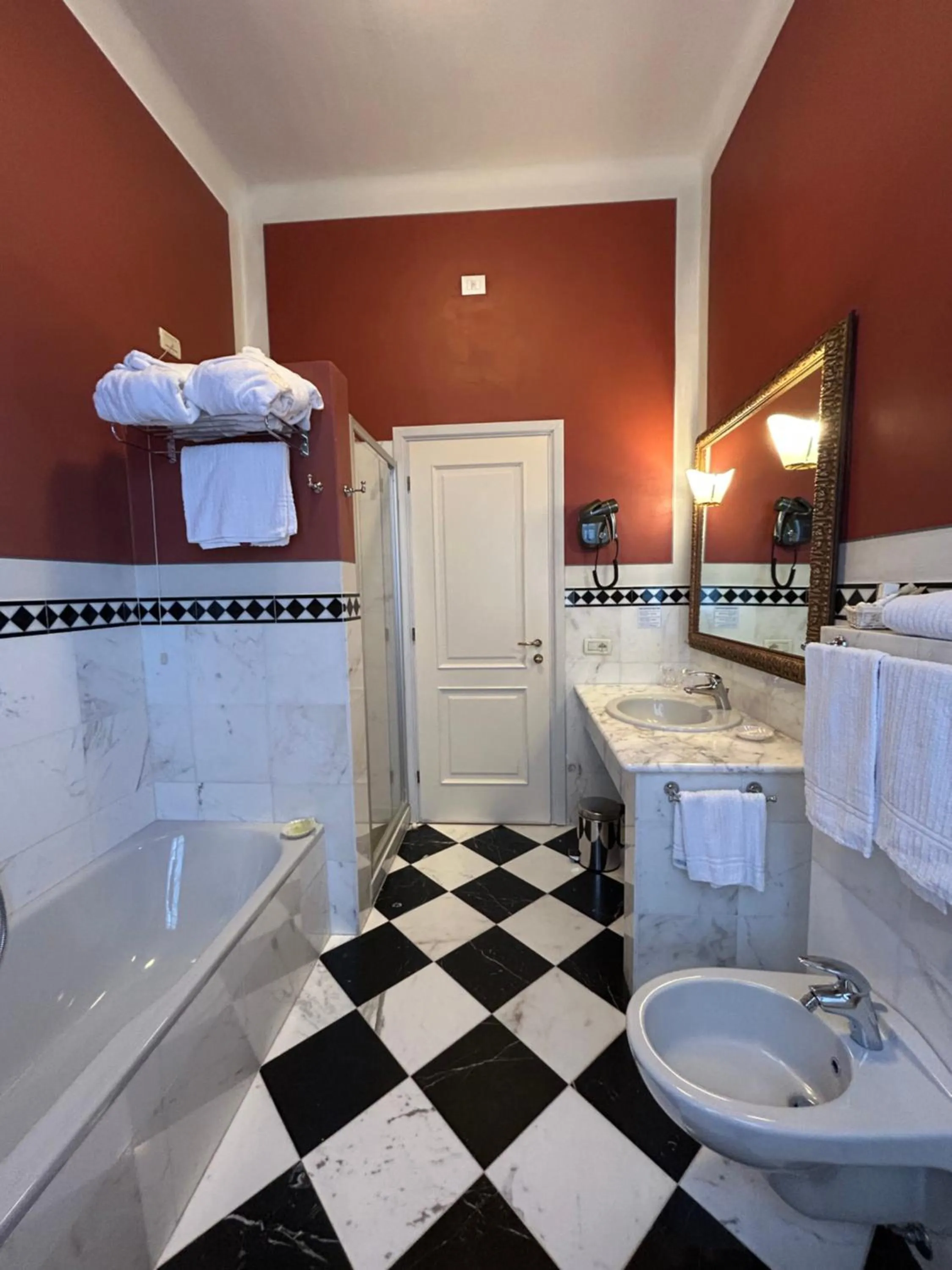 Bathroom in Hotel Cannero