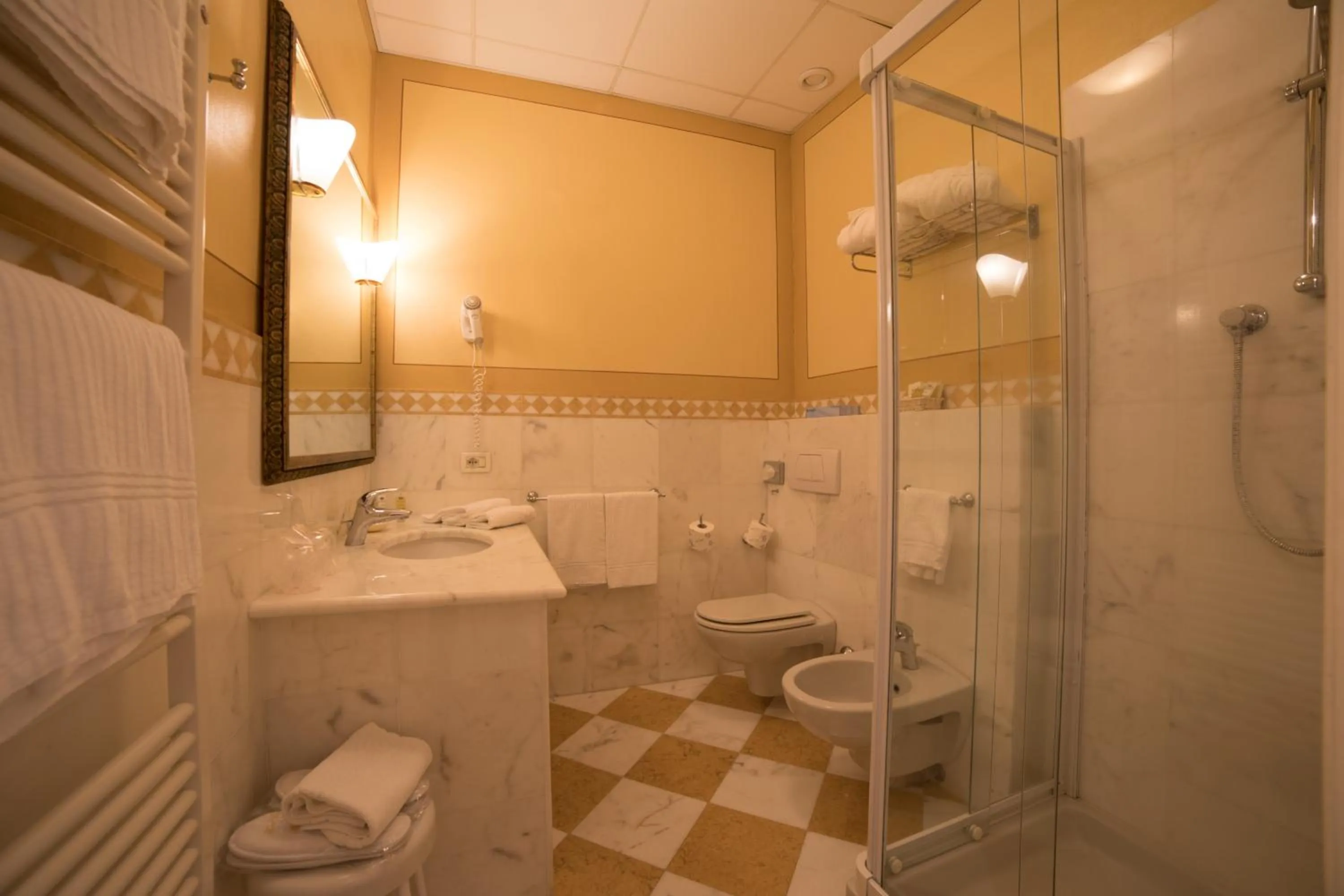 Bathroom in Hotel Cannero