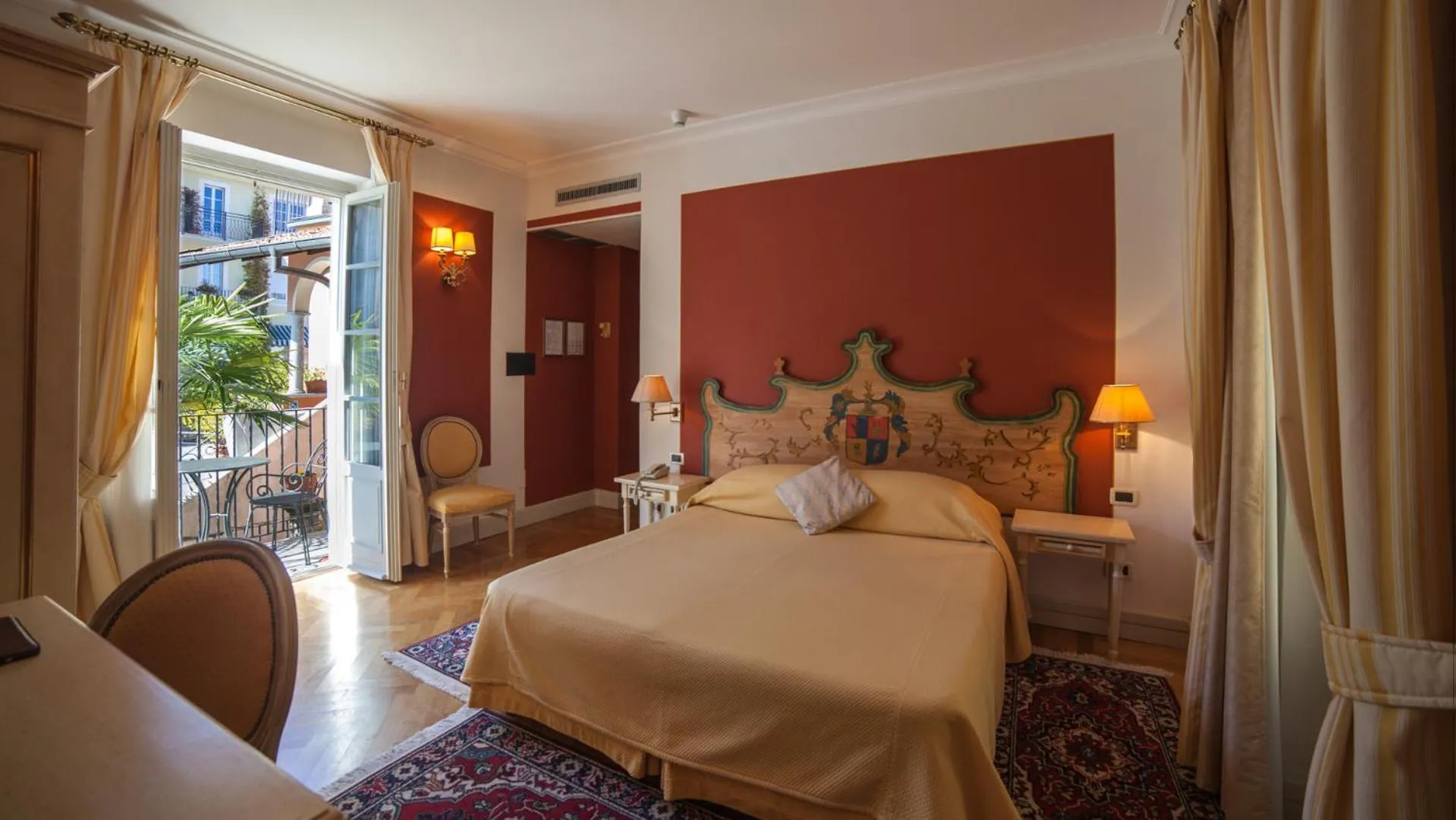 Photo of the whole room, Bed in Hotel Cannero