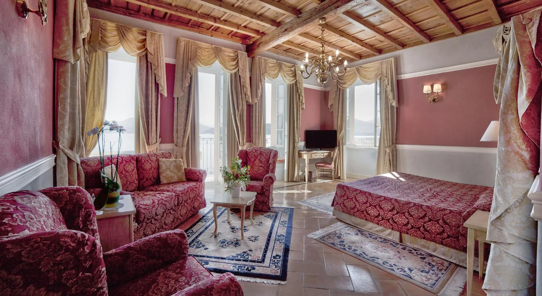 Bedroom, Bed in Hotel Cannero