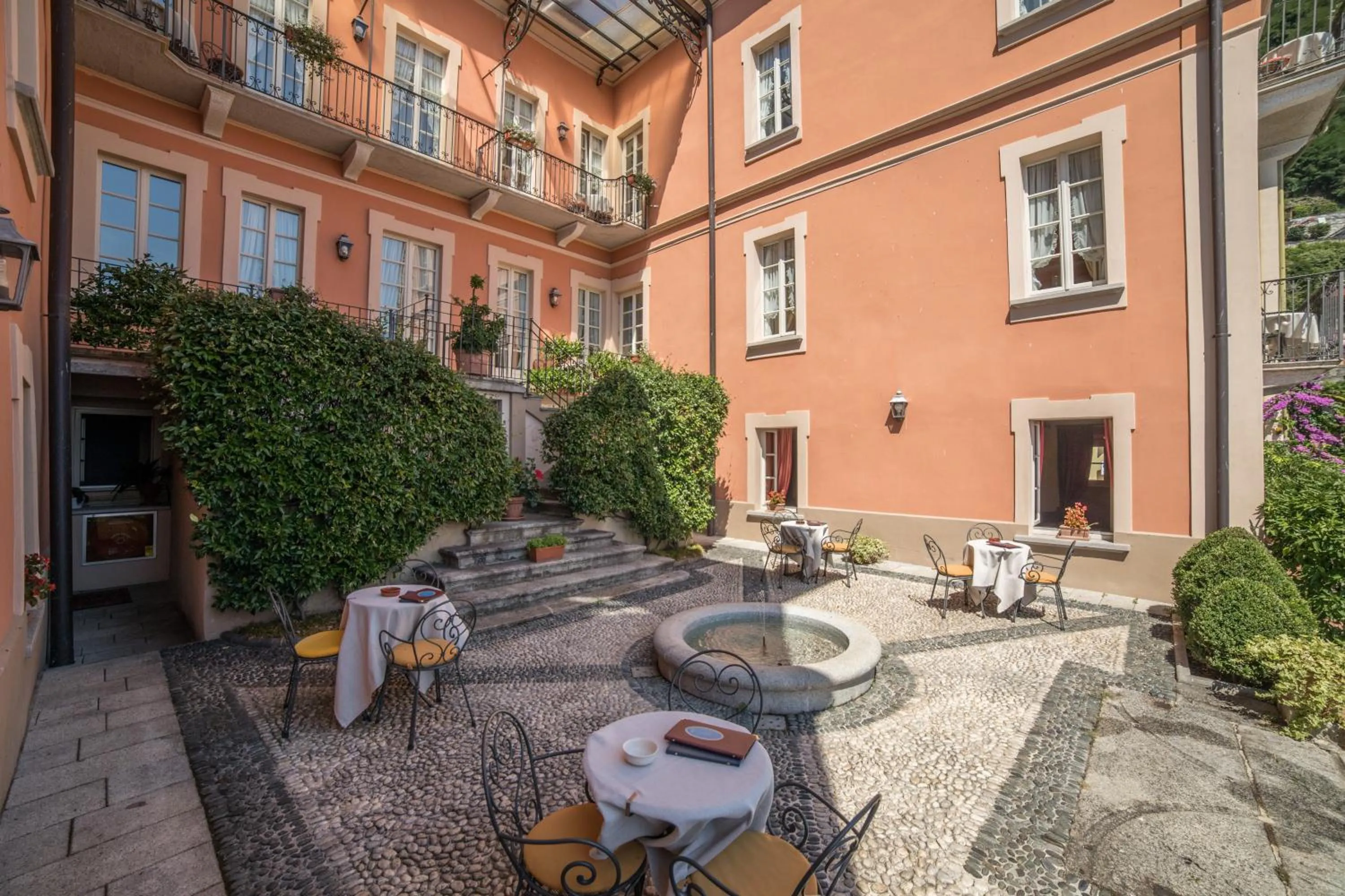 Property building in Hotel Cannero