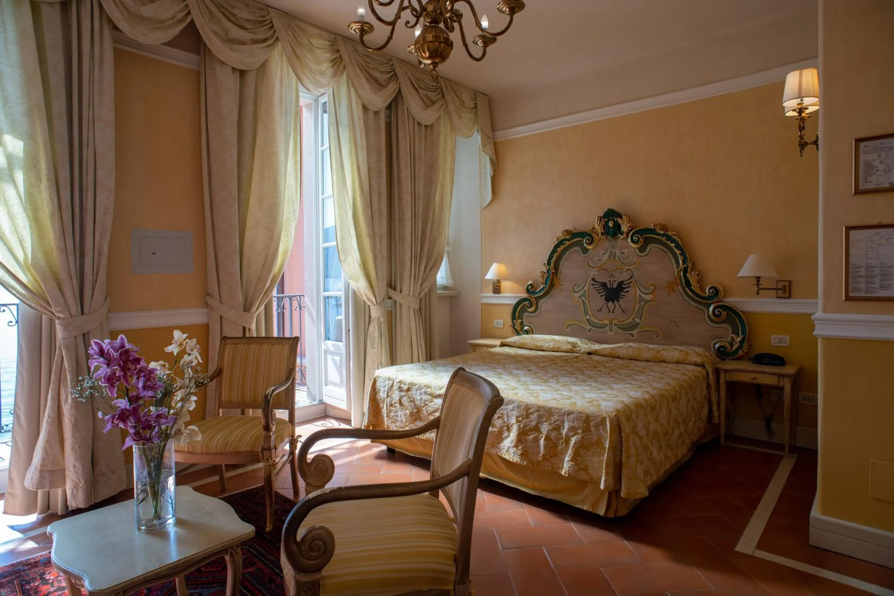 Photo of the whole room, Bed in Hotel Cannero