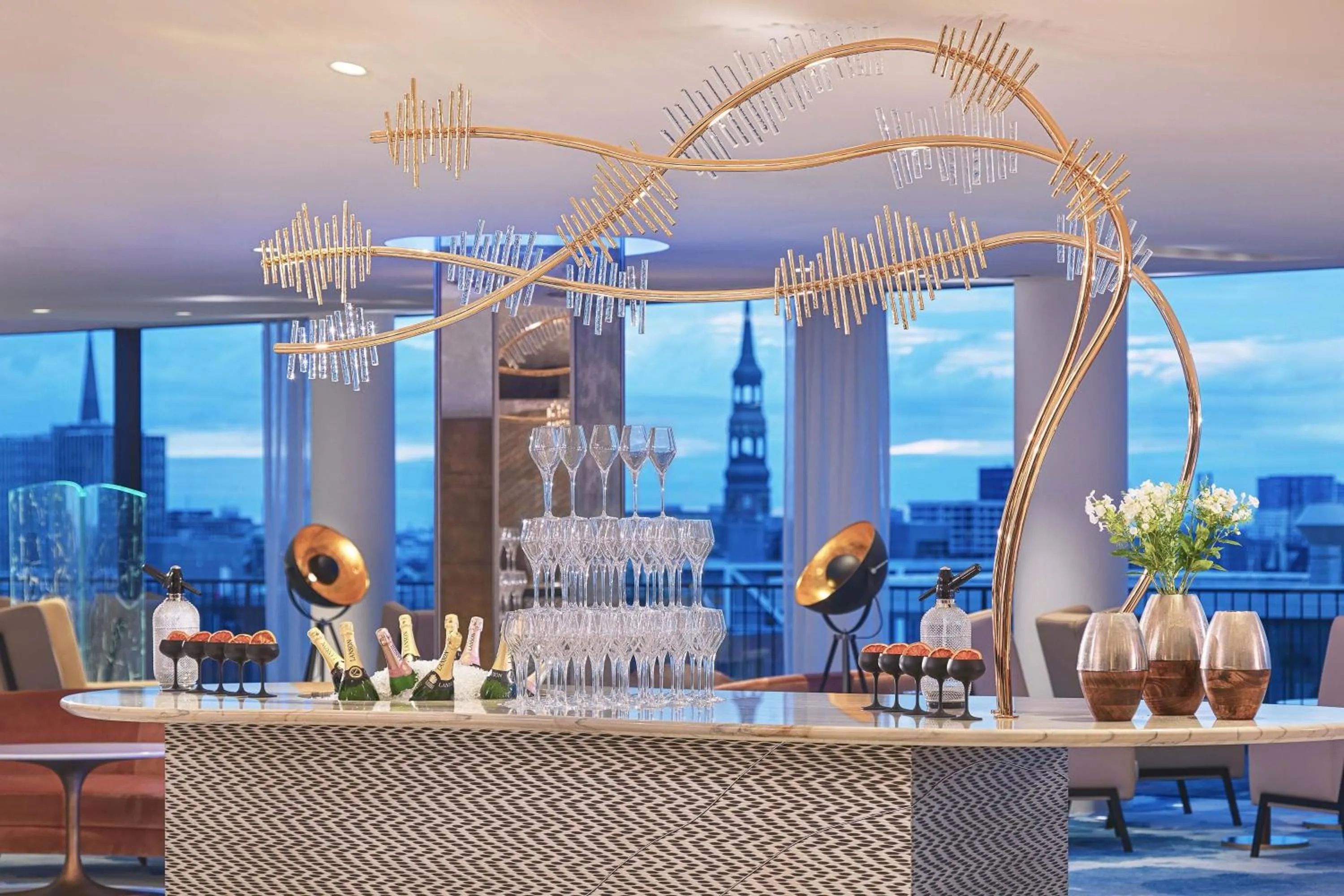 Lounge or bar in The Westin Hamburg Elbphilharmonie