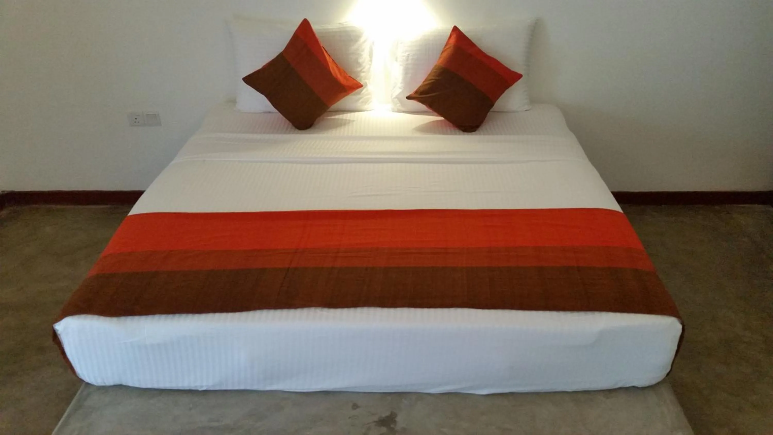 Bedroom, Bed in Kutumbaya