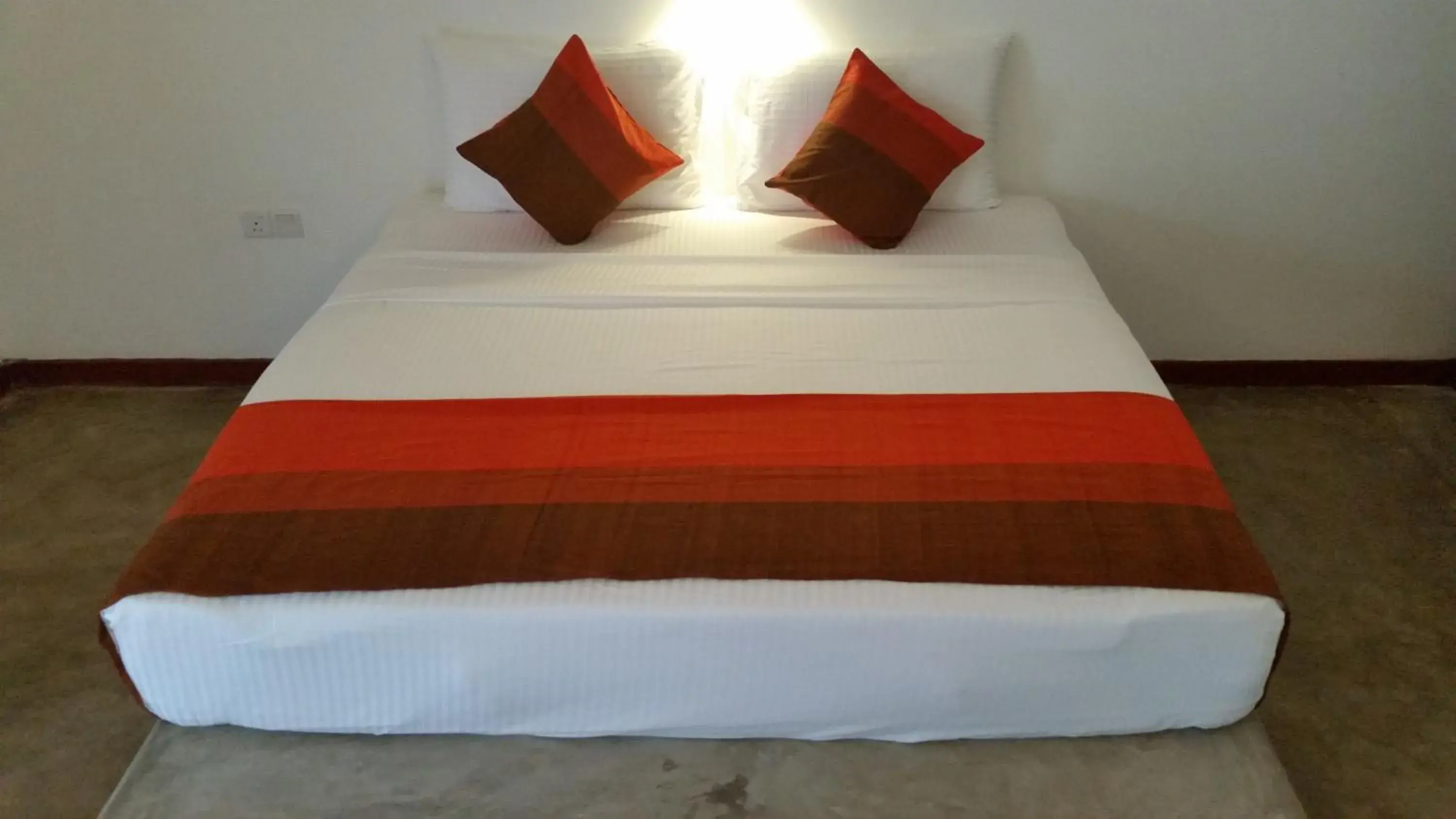 Deluxe Double Room - single occupancy in Kutumbaya Deluxe Double Room - single occupancy in Kutumbaya