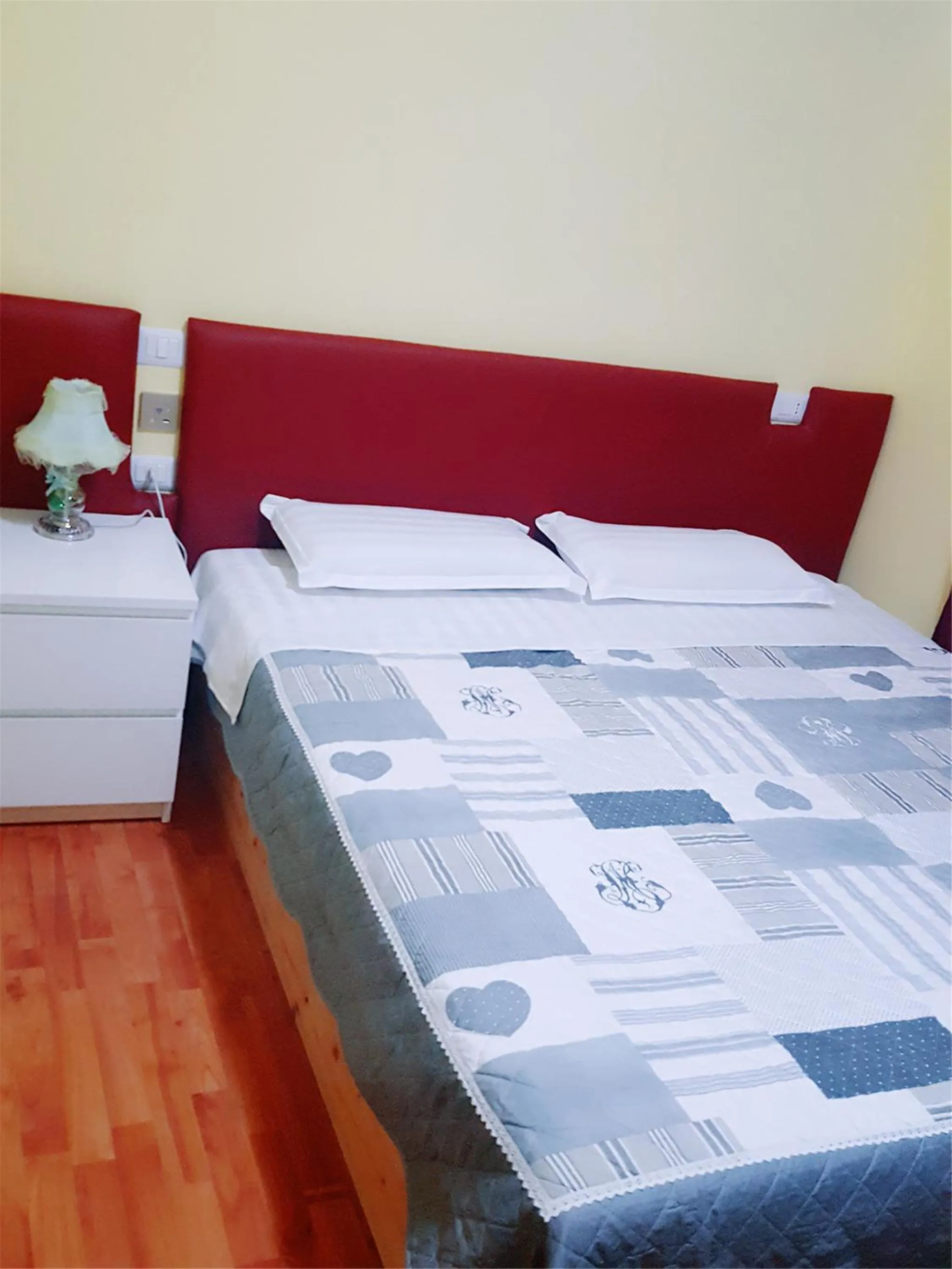 Photo of the whole room, Bed in Ciclamino Siracusa