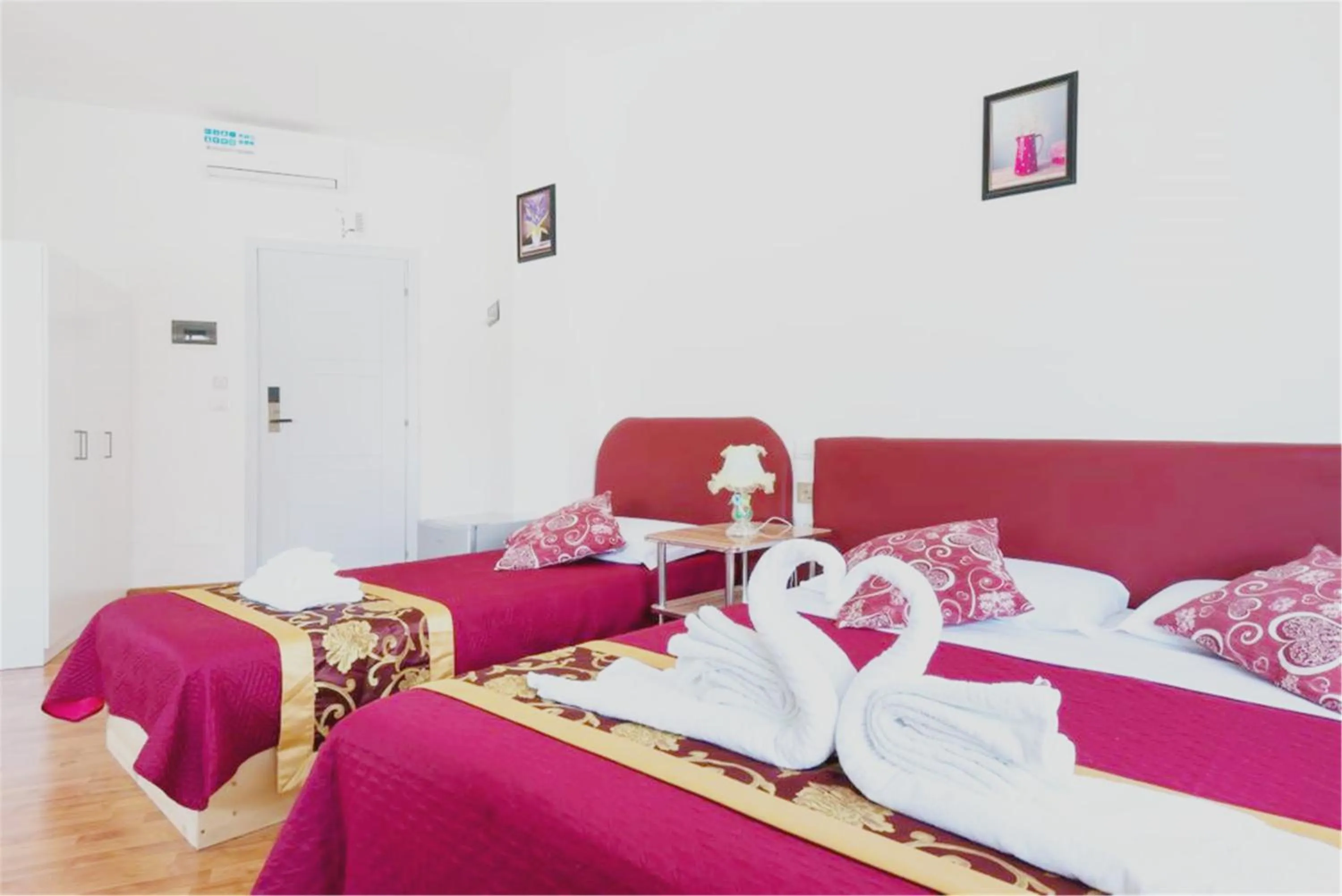 Summer, Bed in Ciclamino Siracusa