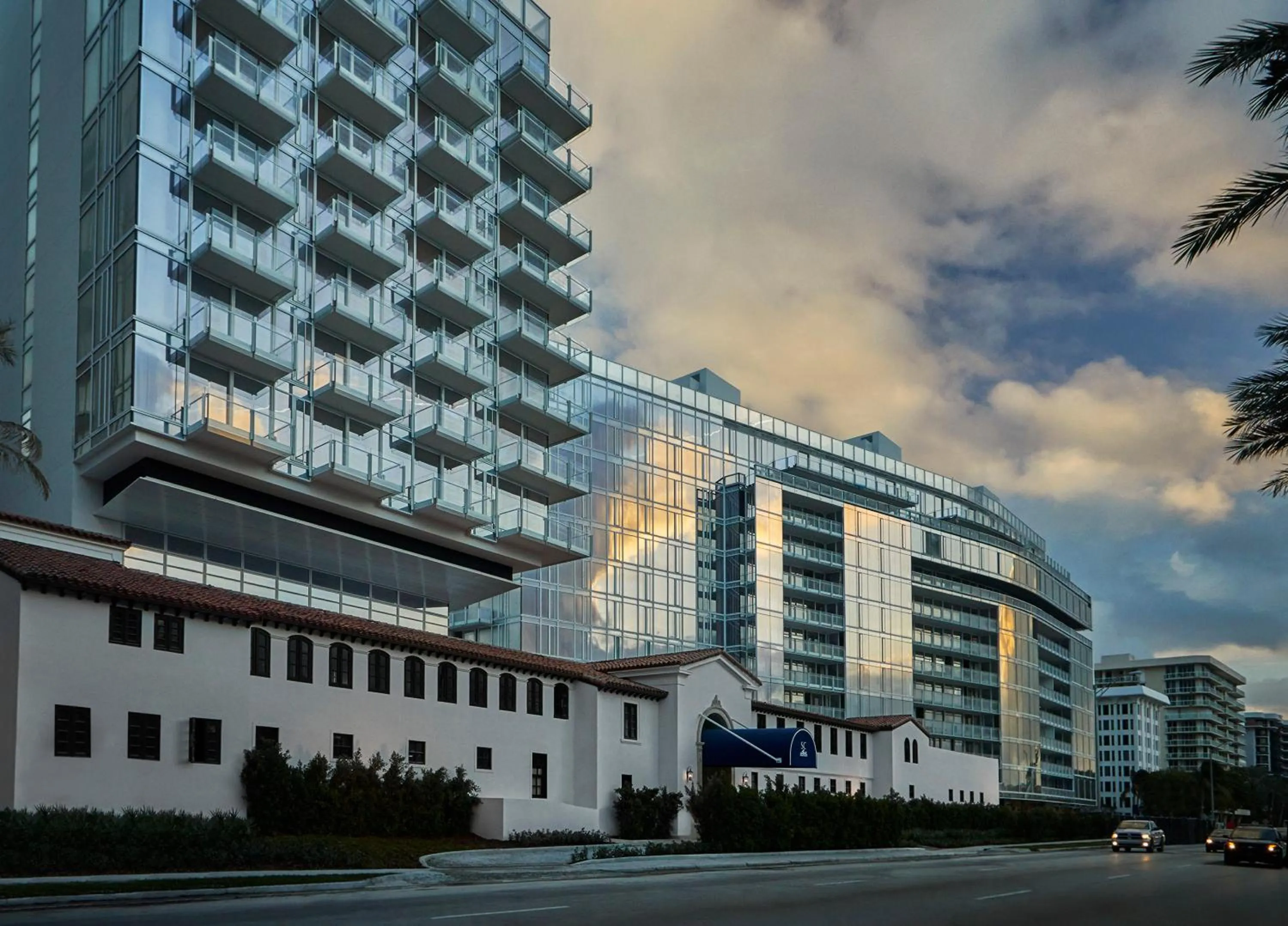 Facade/entrance in Four Seasons Hotel at The Surf Club